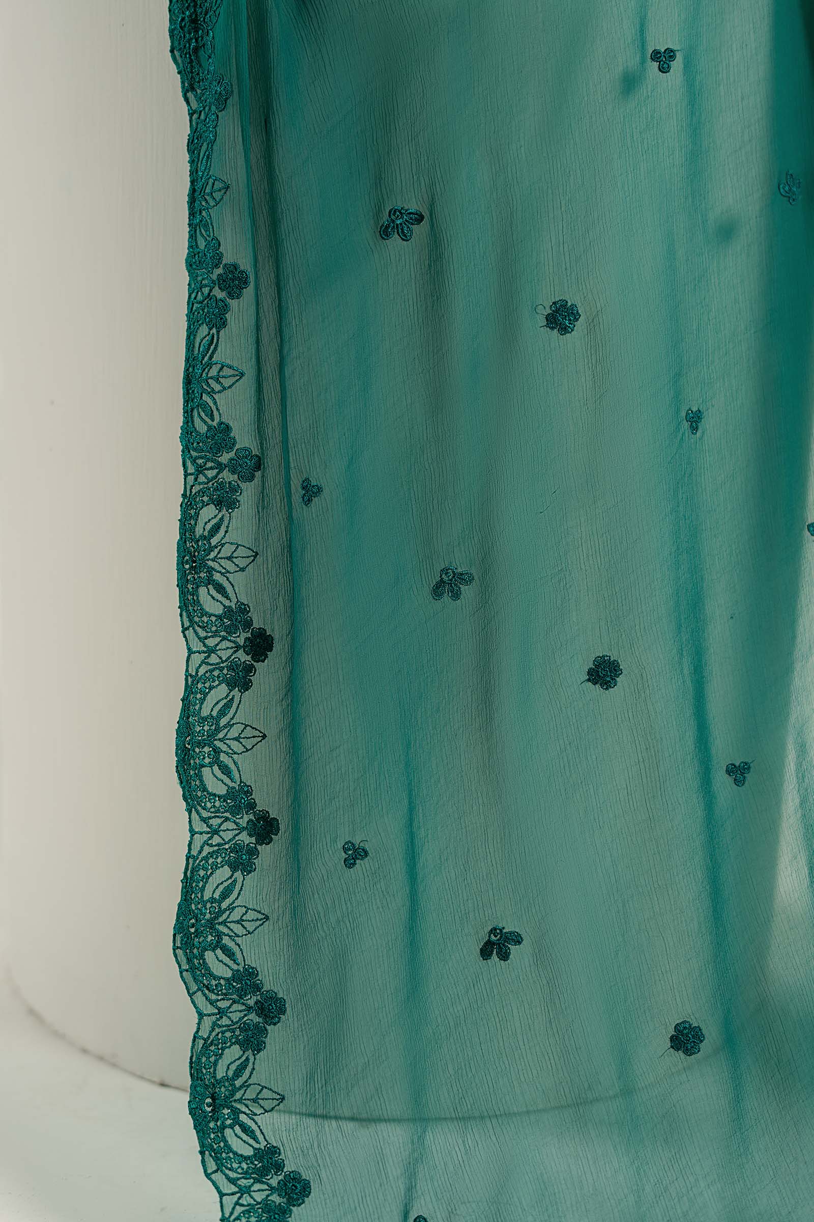 Embroidered Lawn Fabric (3Pcs) | LF-804 - Image 8