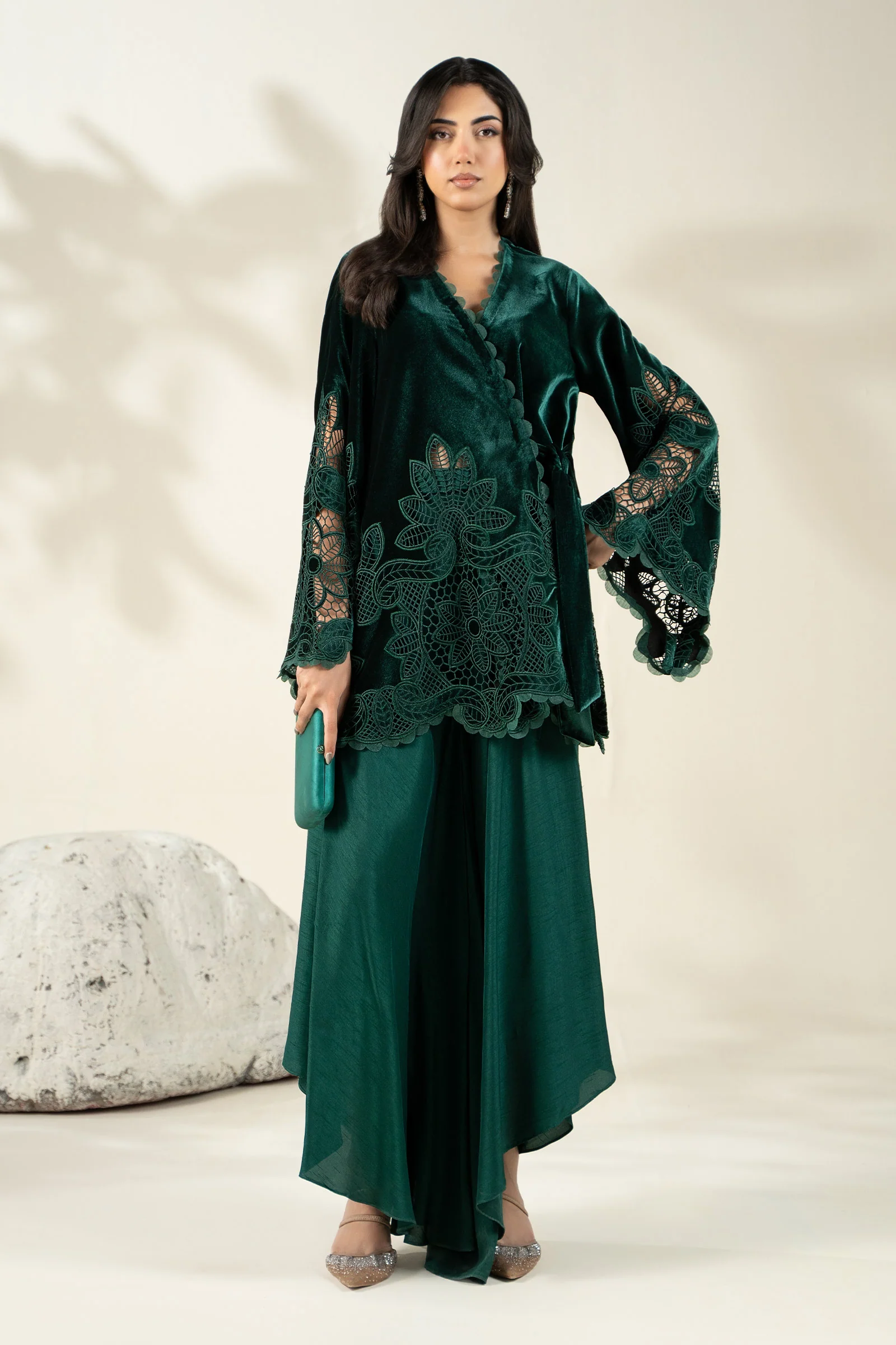 Embroidered Velvet Fabric (1Pc) | LF-CH25-05