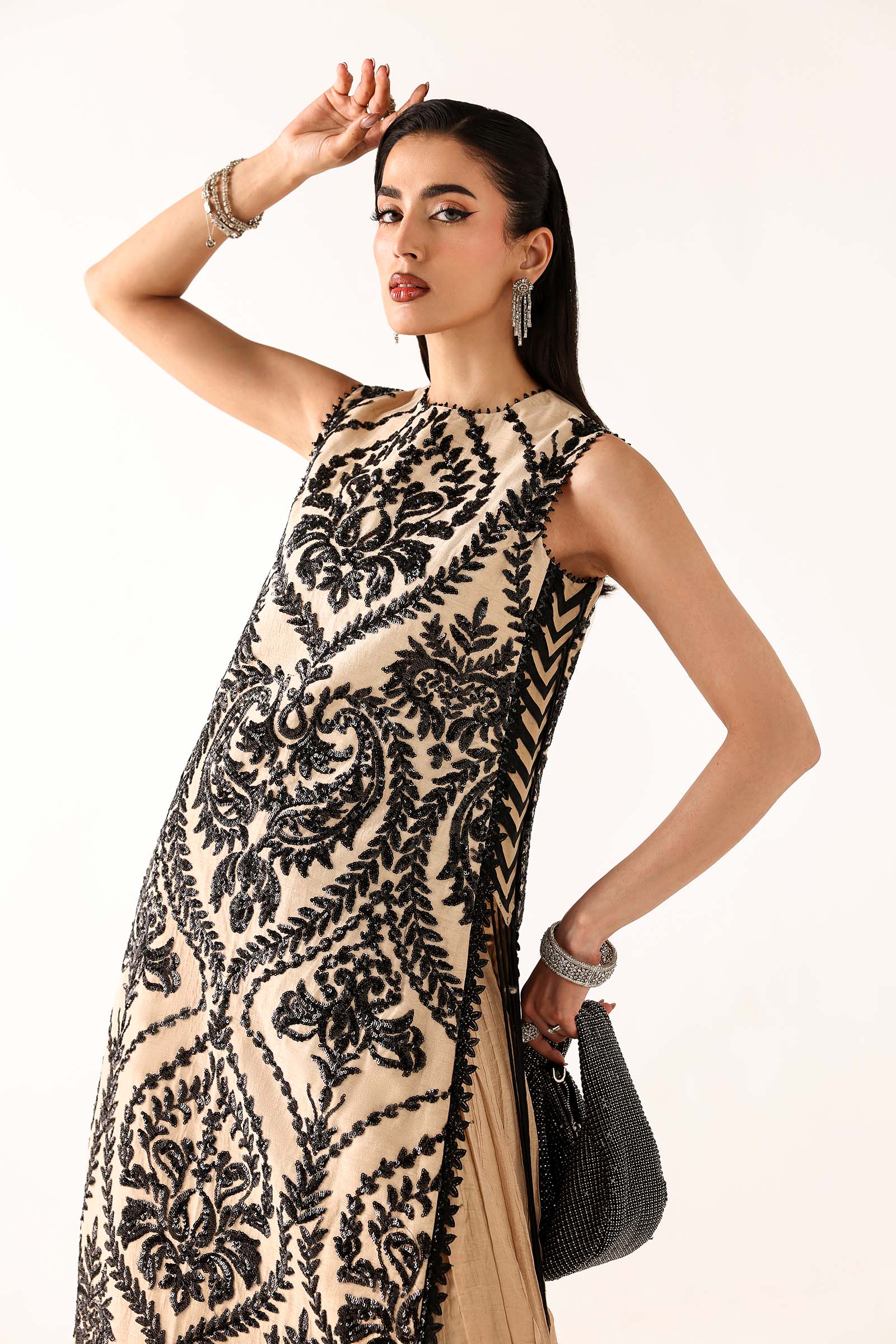 Embroidered Net Fabric (1Pc) - Image 2