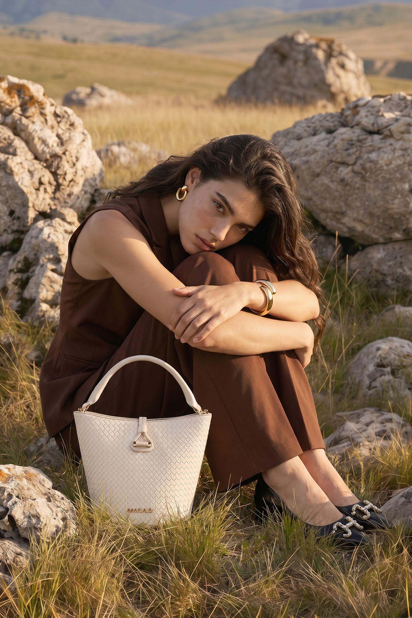 Woven Bucket Bag - Image 5