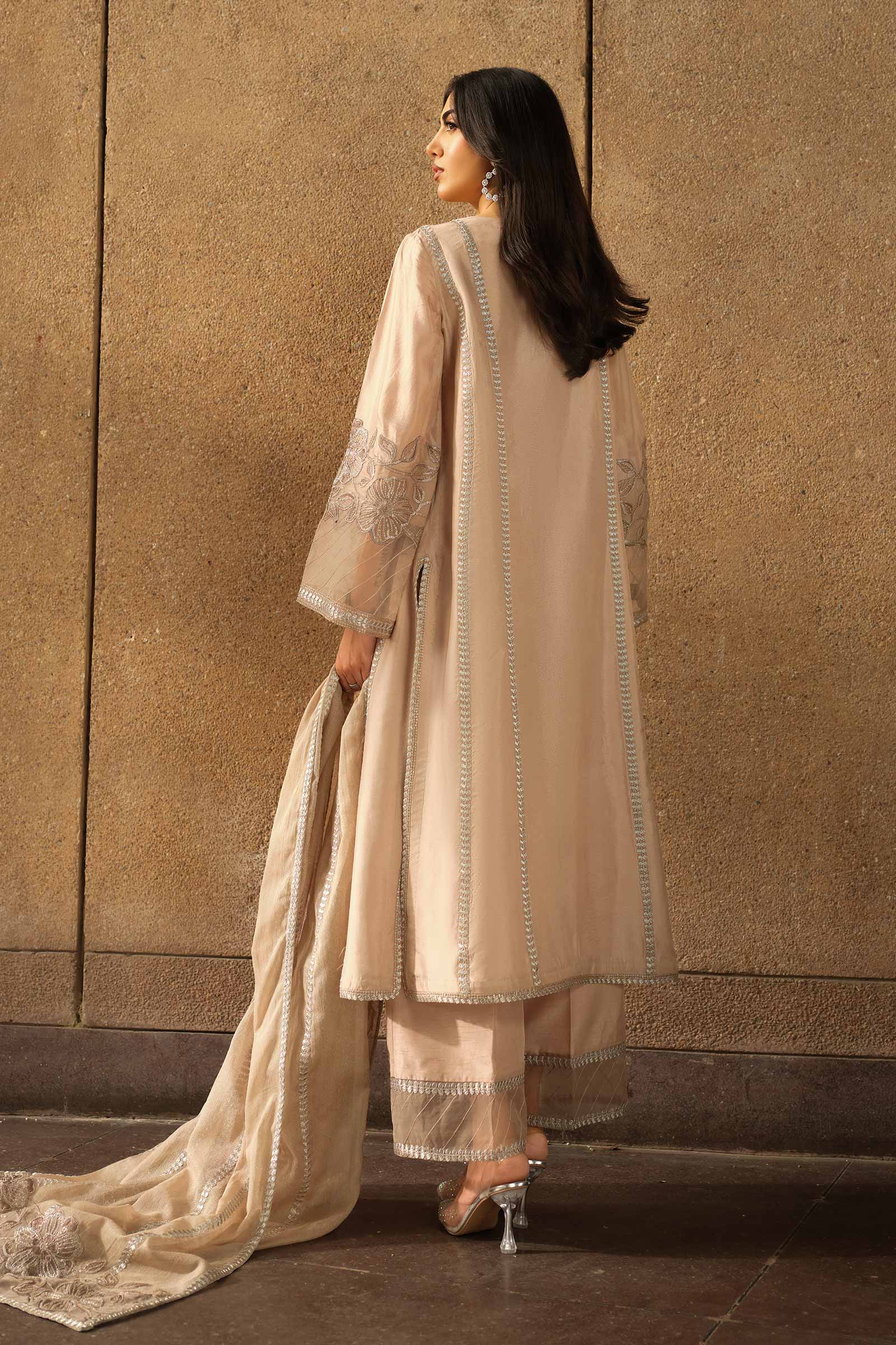 3 Piece Embroidered Tassel Silk Suit - Image 8