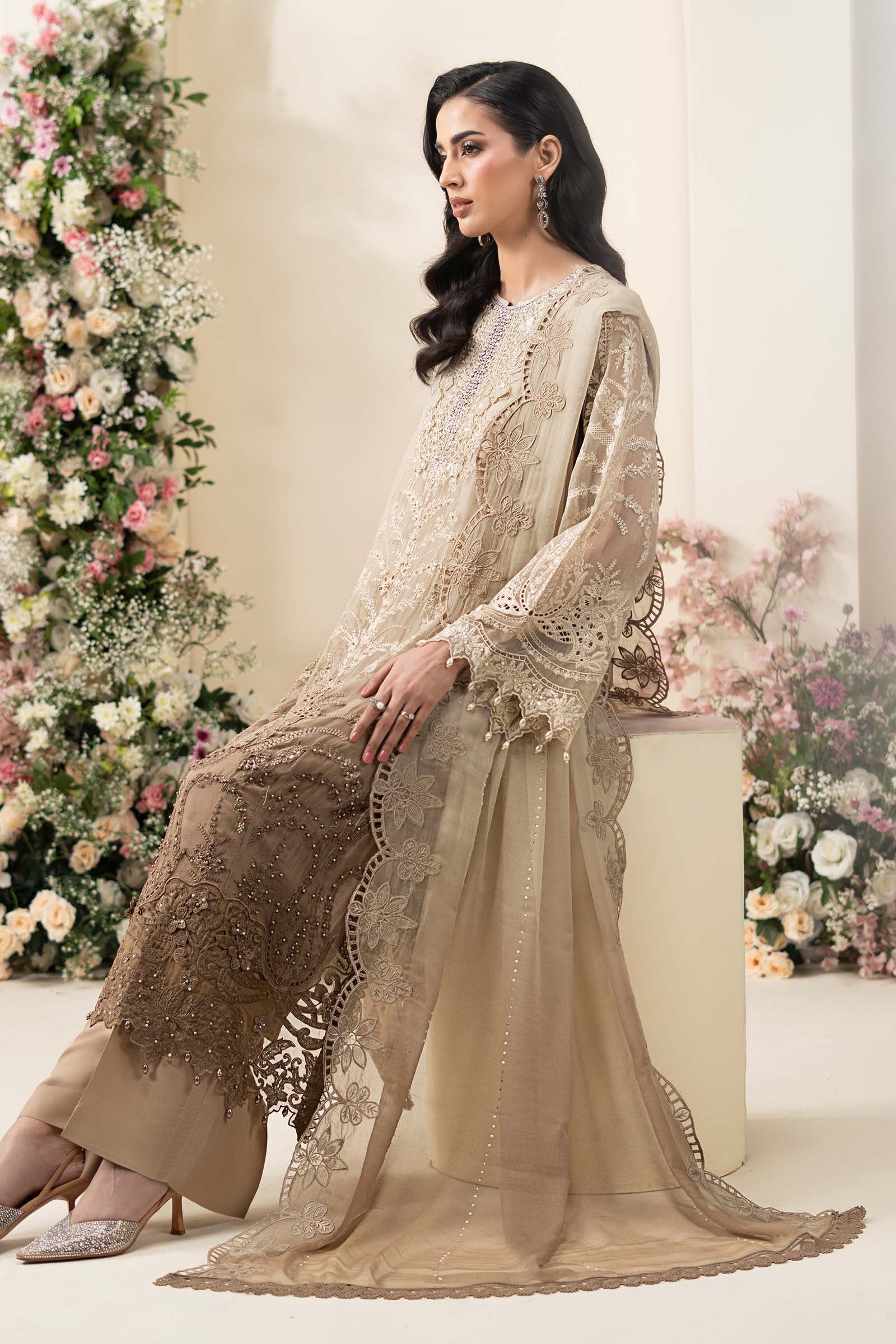 3 Piece Embroidered Chiffon Suit - Image 4