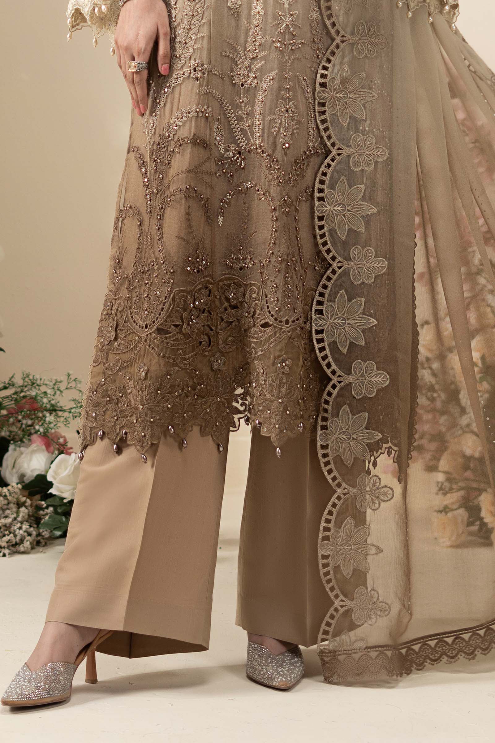 3 Piece Embroidered Chiffon Suit - Image 7