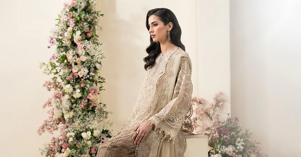 3 Piece Embroidered Chiffon Suit - Image 9