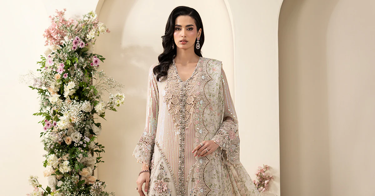3 Piece Embroidered Chiffon Suit - Image 10