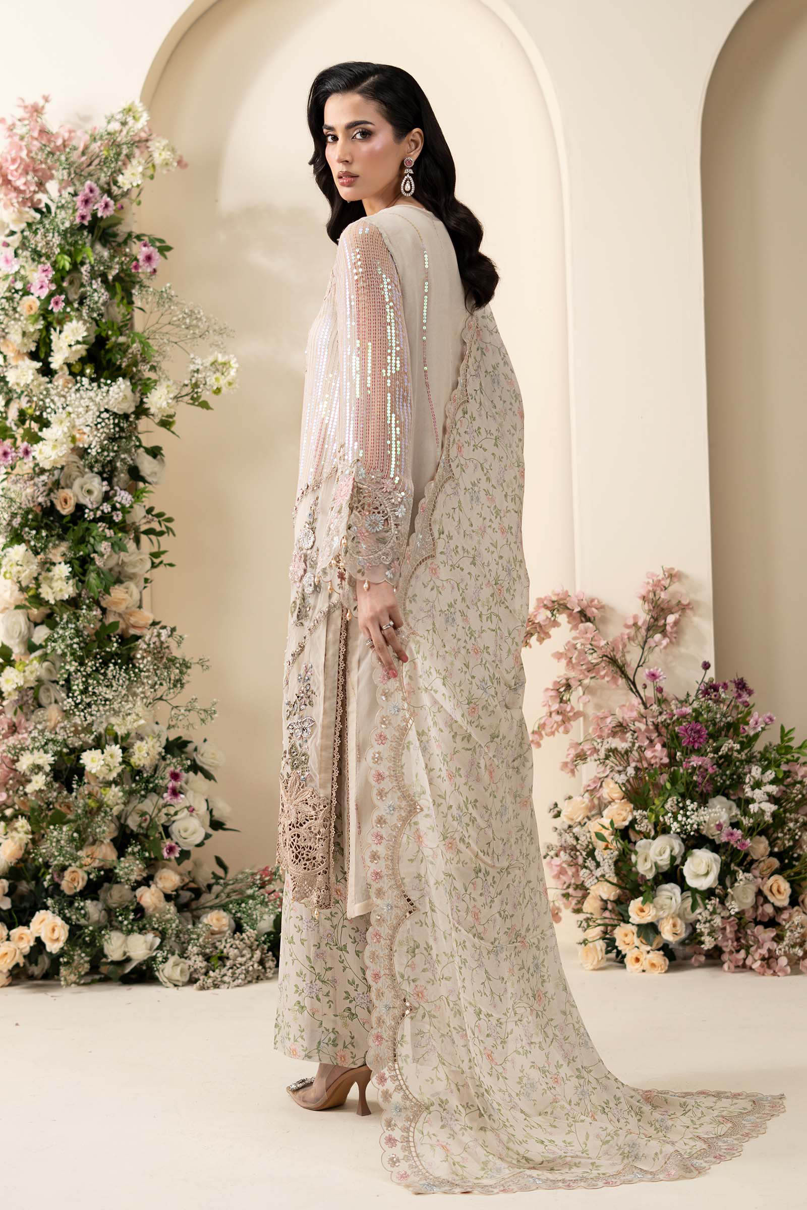 3 Piece Embroidered Chiffon Suit - Image 9