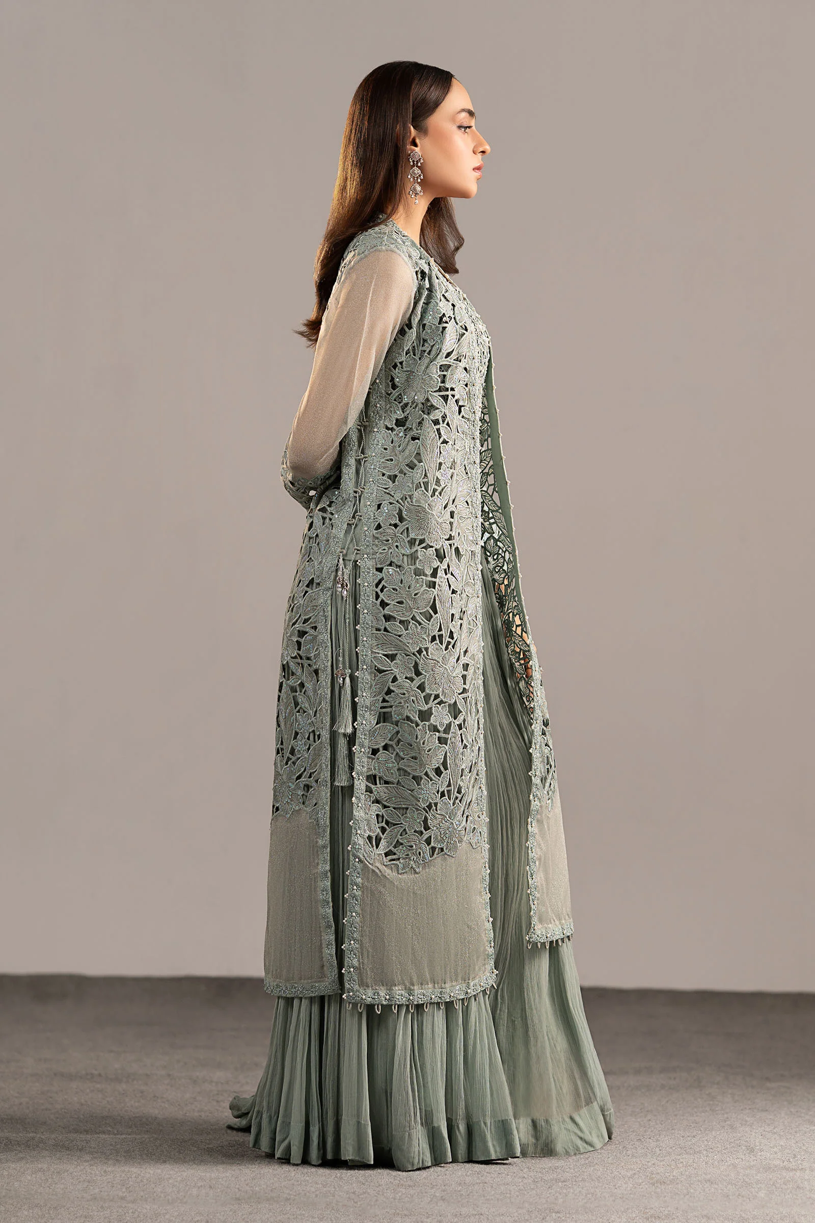 3 Piece Embroidered Zari Organza Suit - Image 9