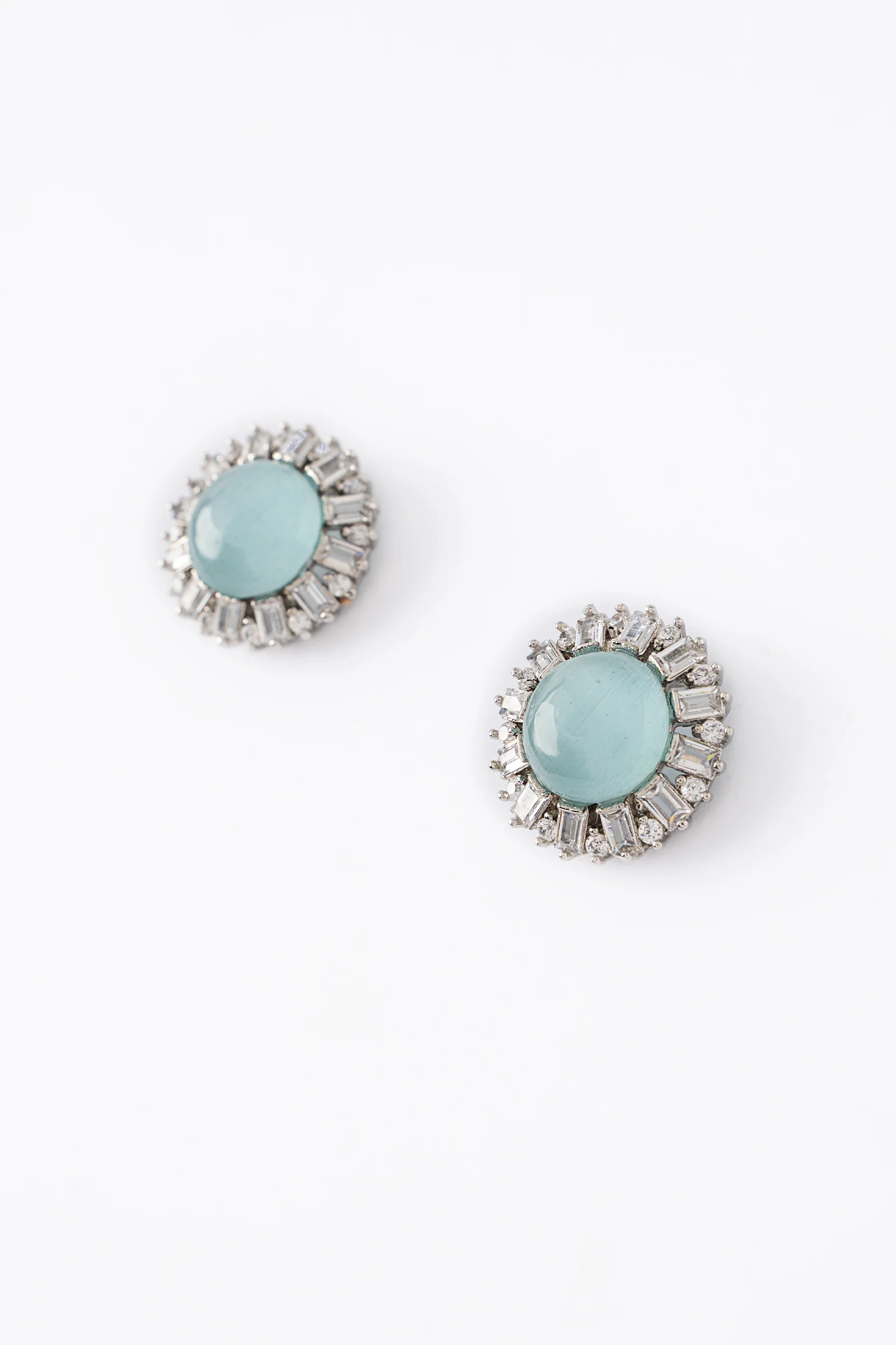 Minimalist Studs - Image 4