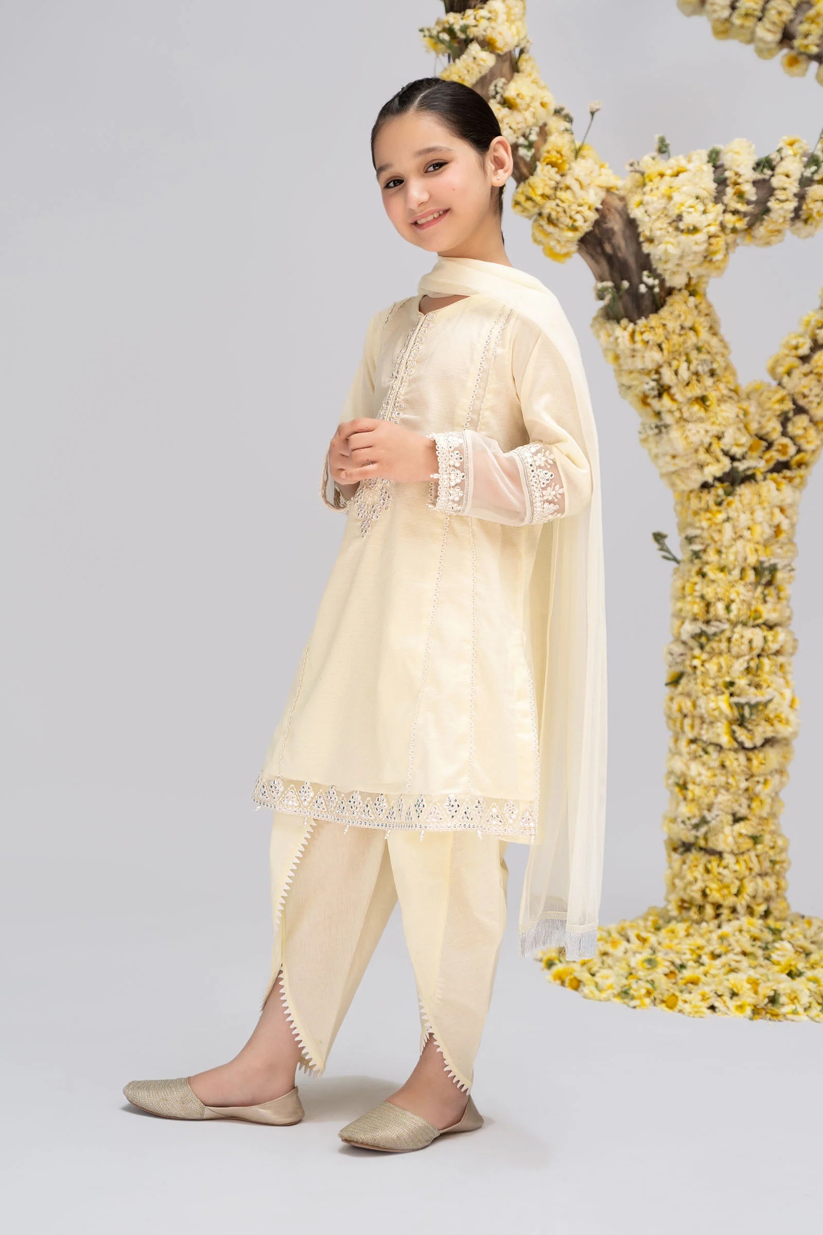 Suit Yellow MKD-EA23-01 - Image 6