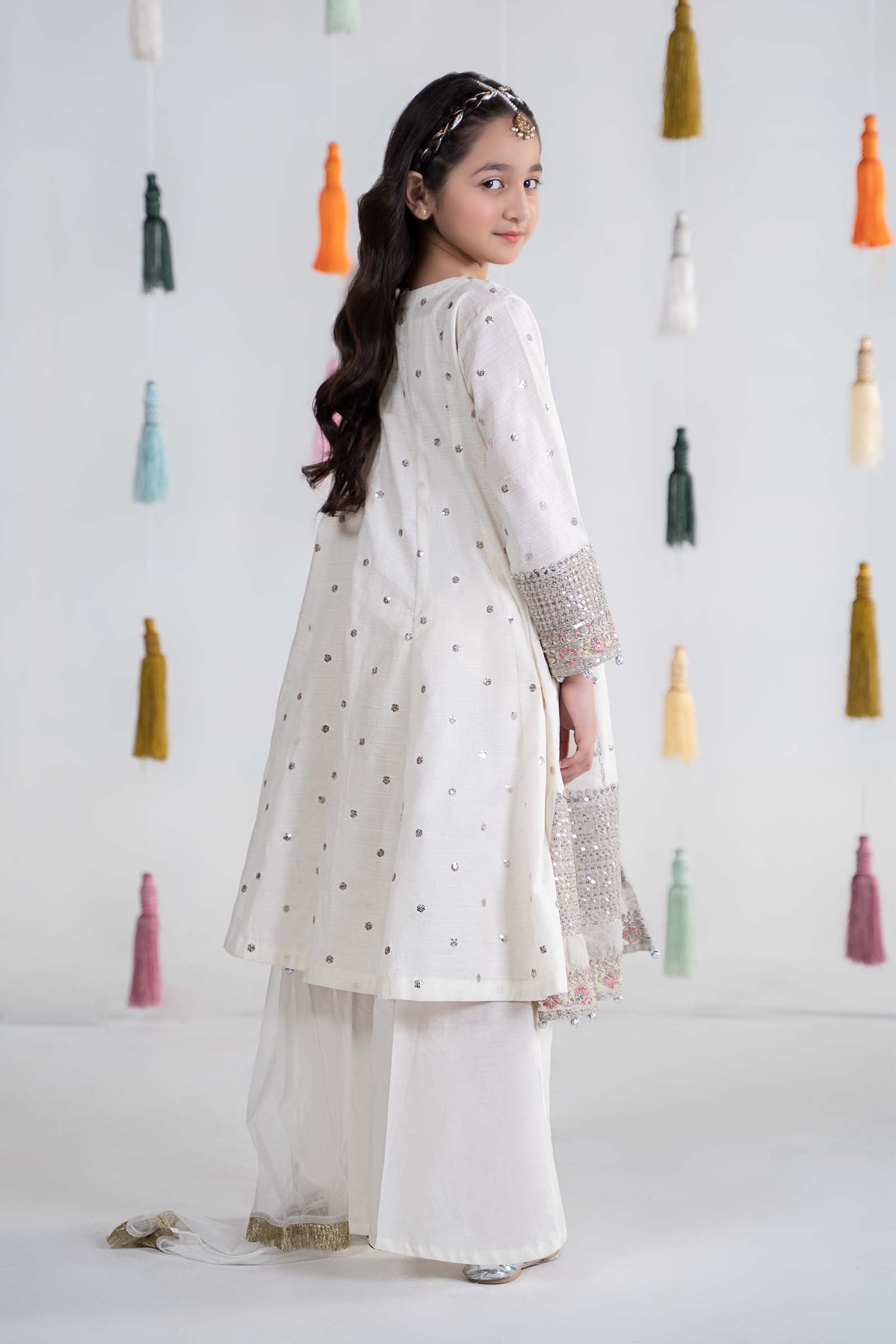 3 Piece Embroidered Lawn Suit - Image 7