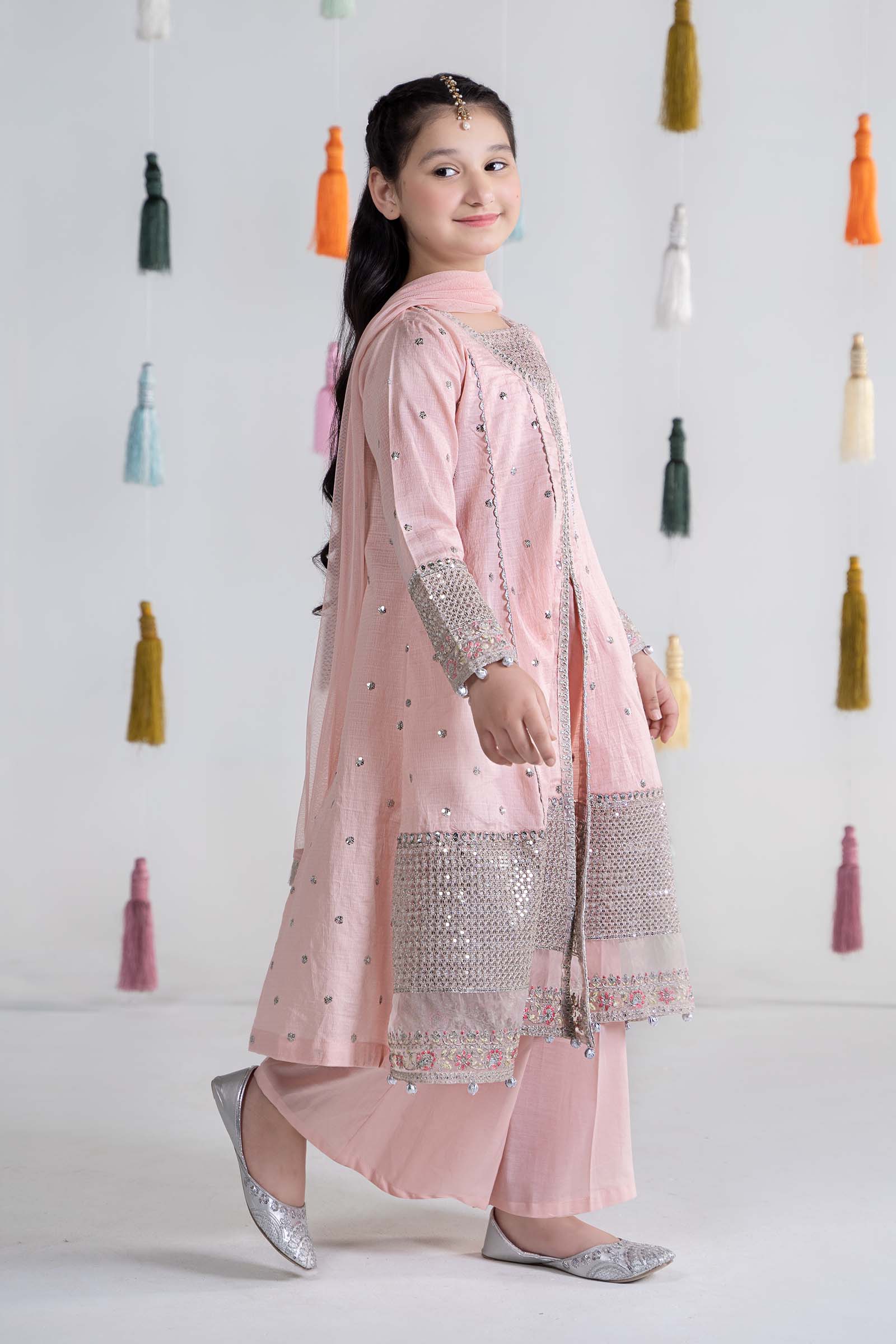 3 Piece Embroidered Lawn Suit - Image 6