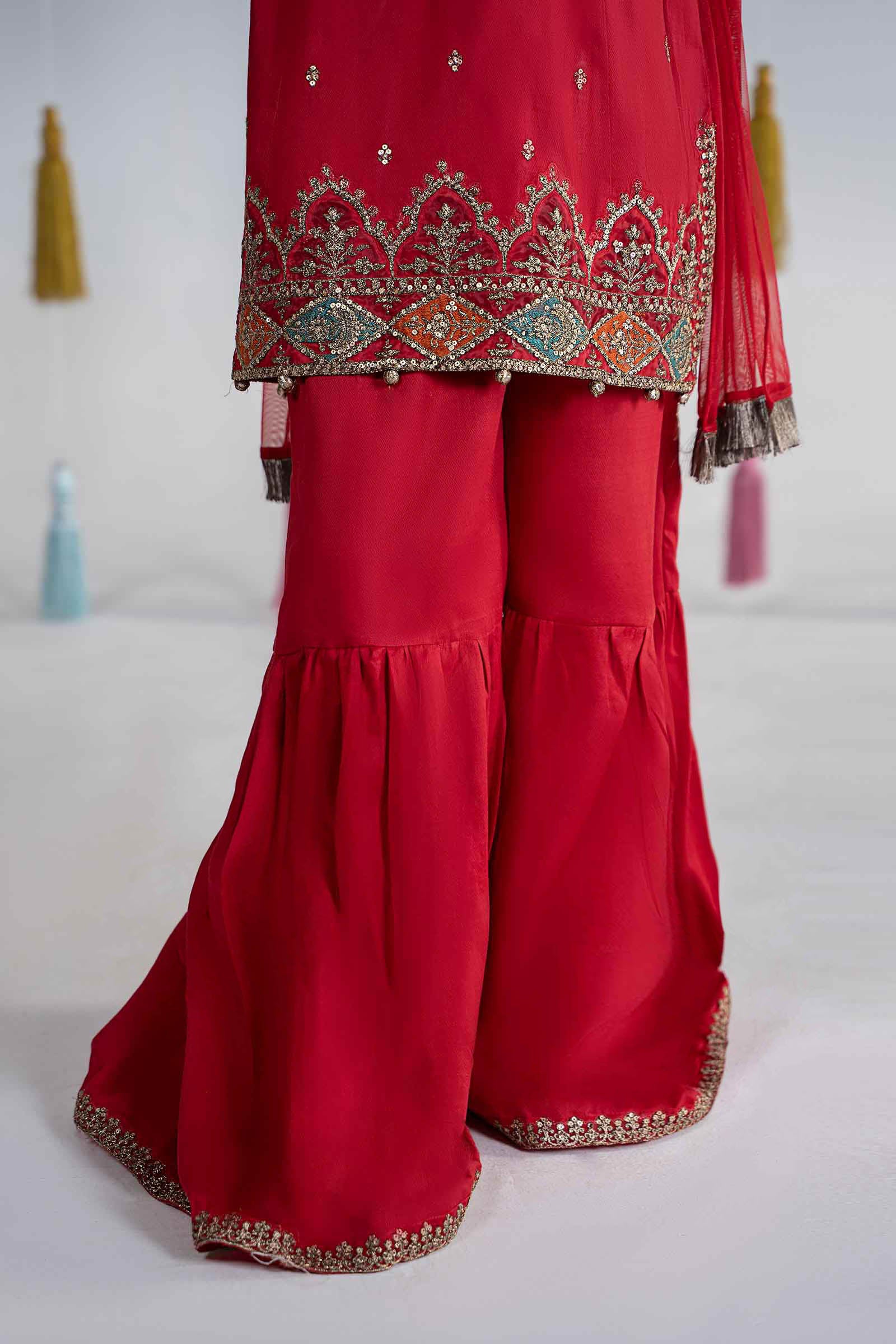 3 Piece Embroidered Lawn Suit - Image 4