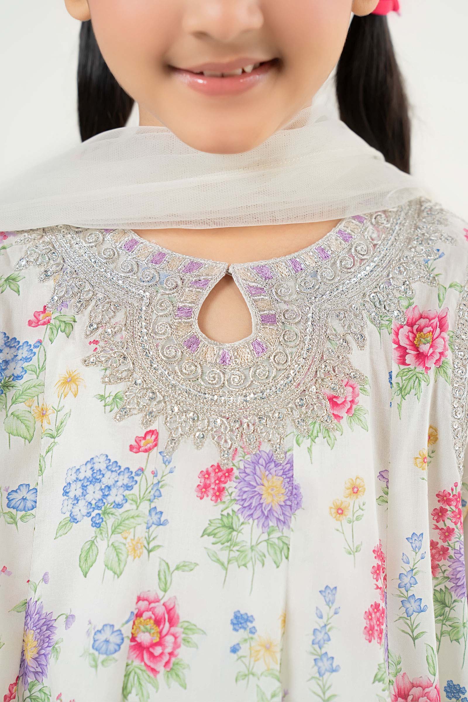 3 Piece Embroidered Lawn Suit - Image 4