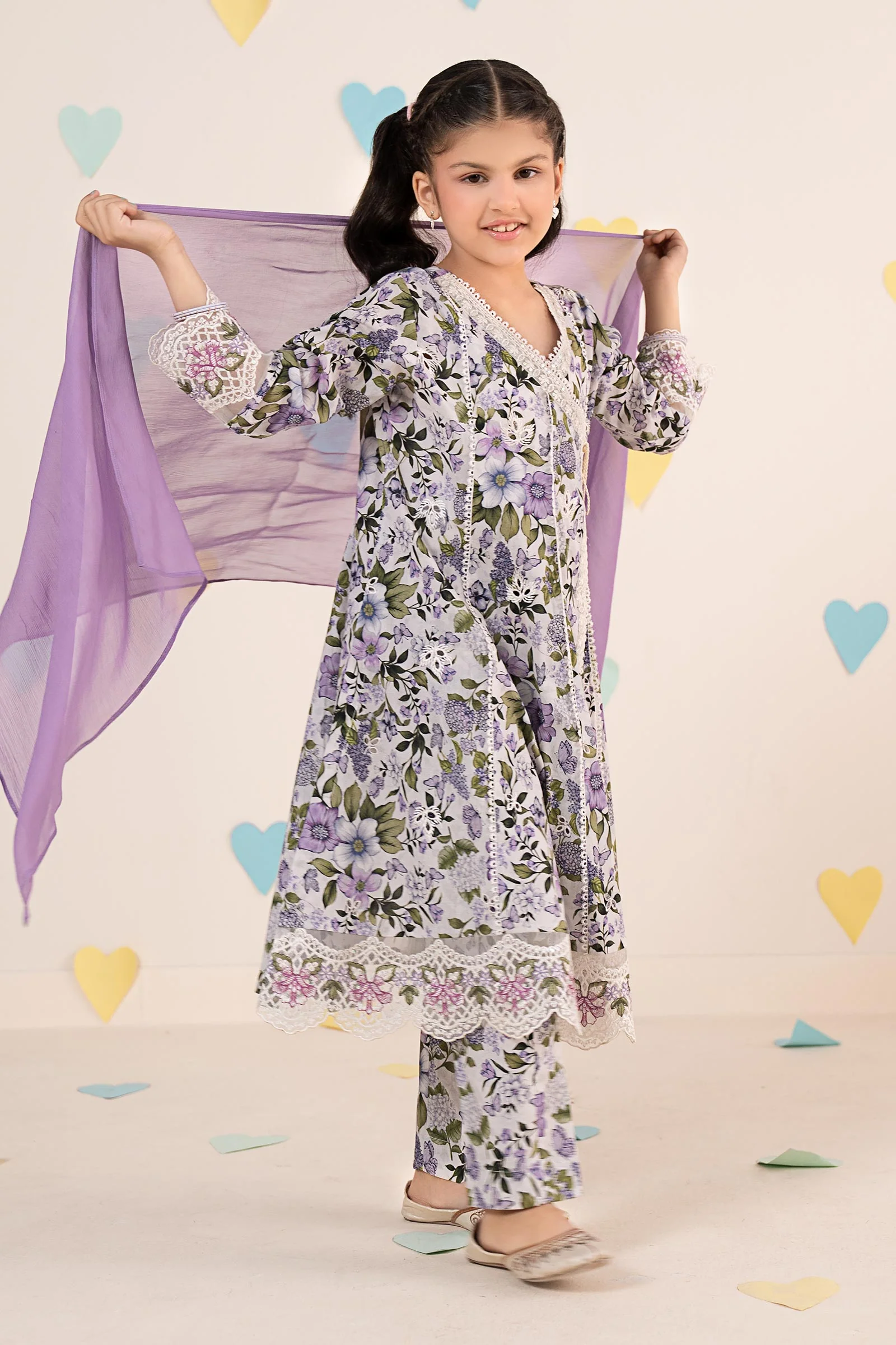 3 Piece Embroidered Lawn Suit - Image 4