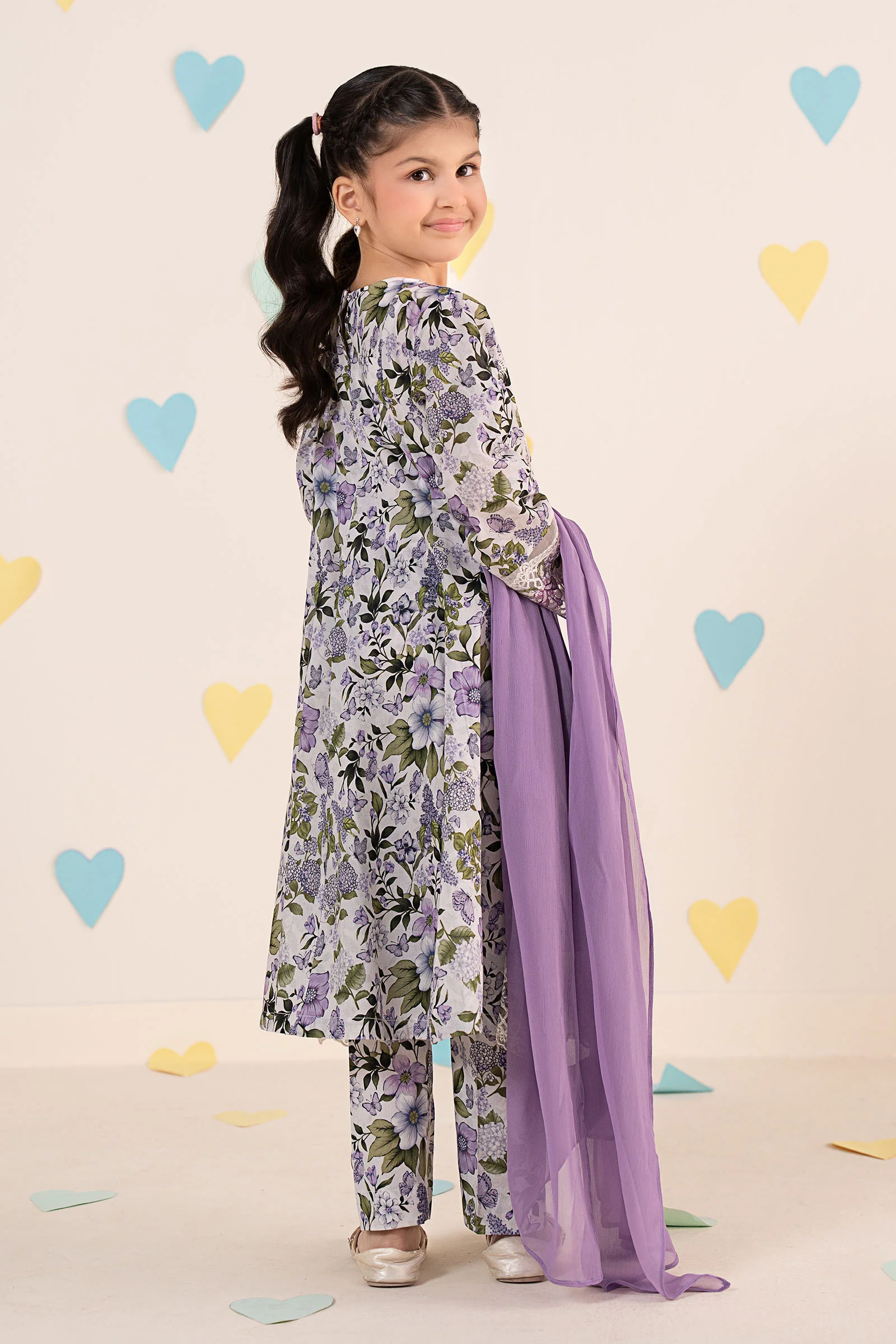 3 Piece Embroidered Lawn Suit - Image 9