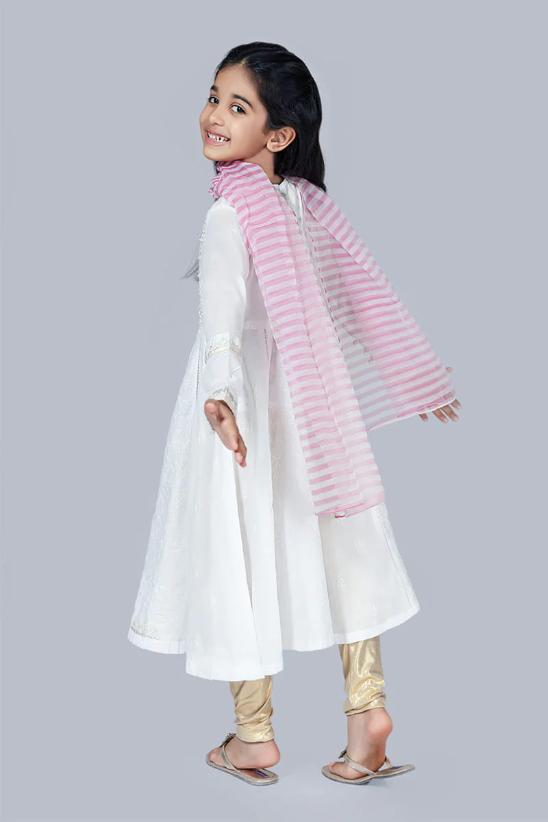 Suit White MKD-EF20-19 - Image 3