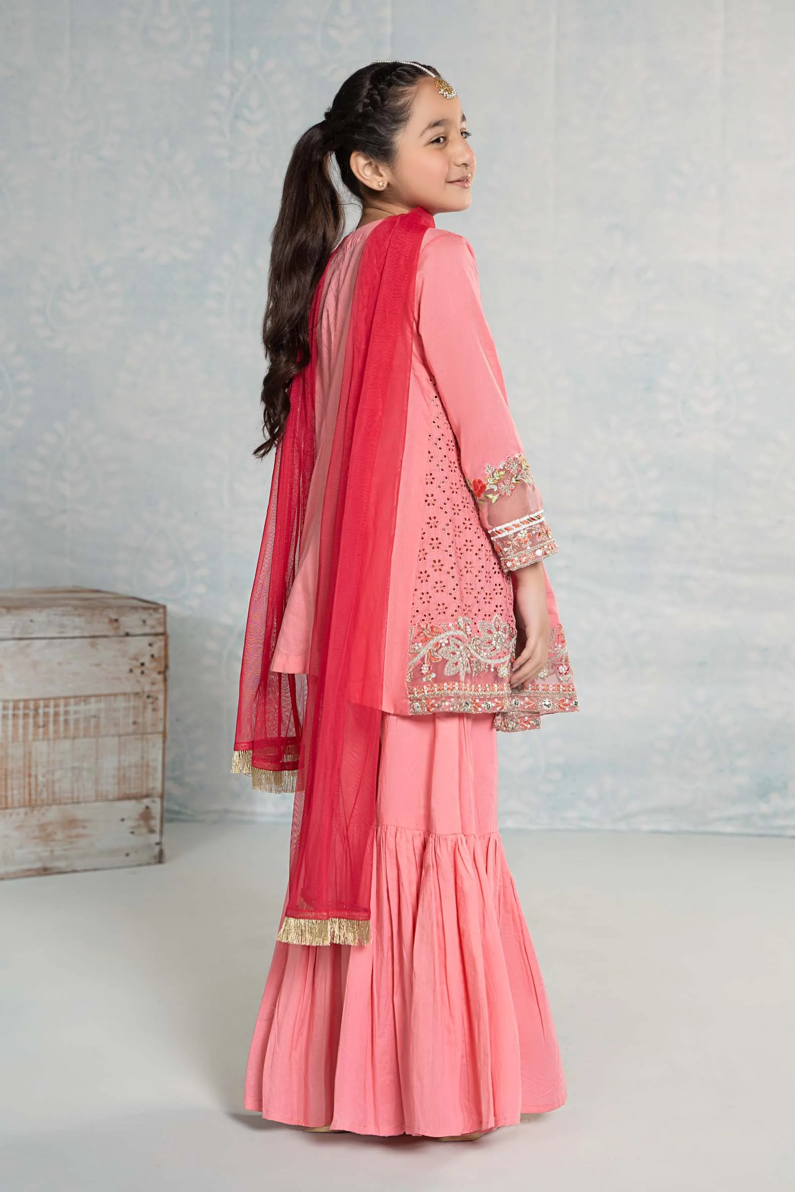 3 Piece Embroidered Lawn Suit - Image 6