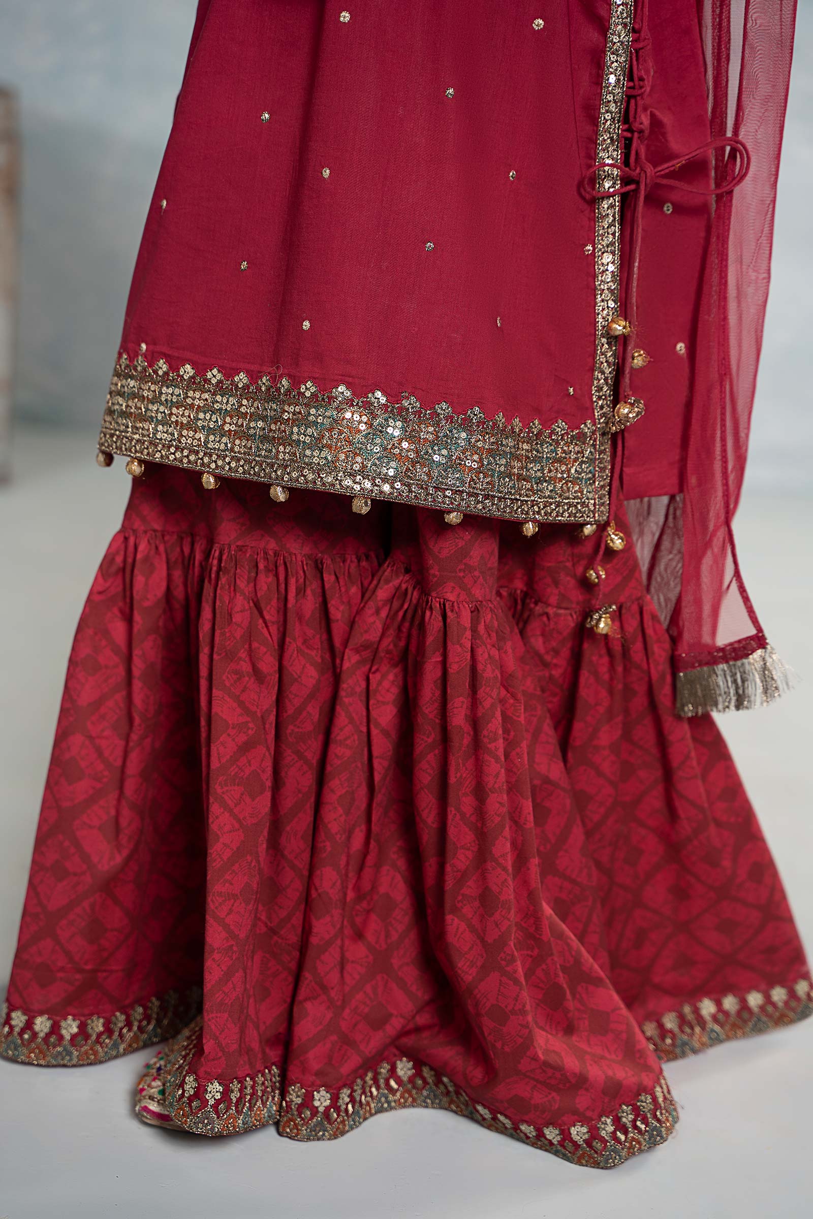 3 Piece Embroidered Lawn Suit - Image 5