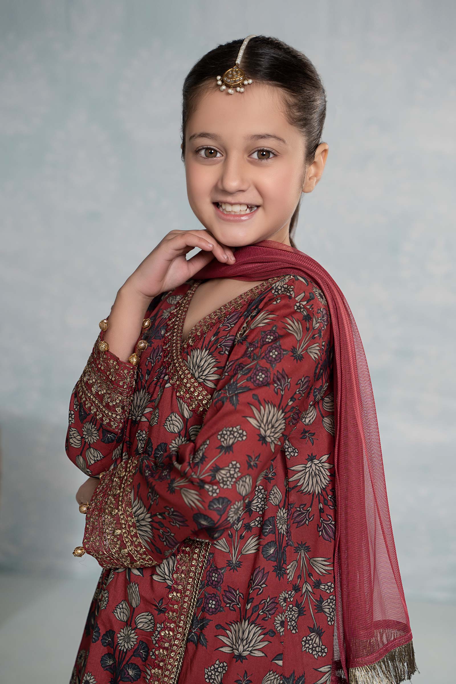 3 Piece Embroidered Lawn Suit - Image 4