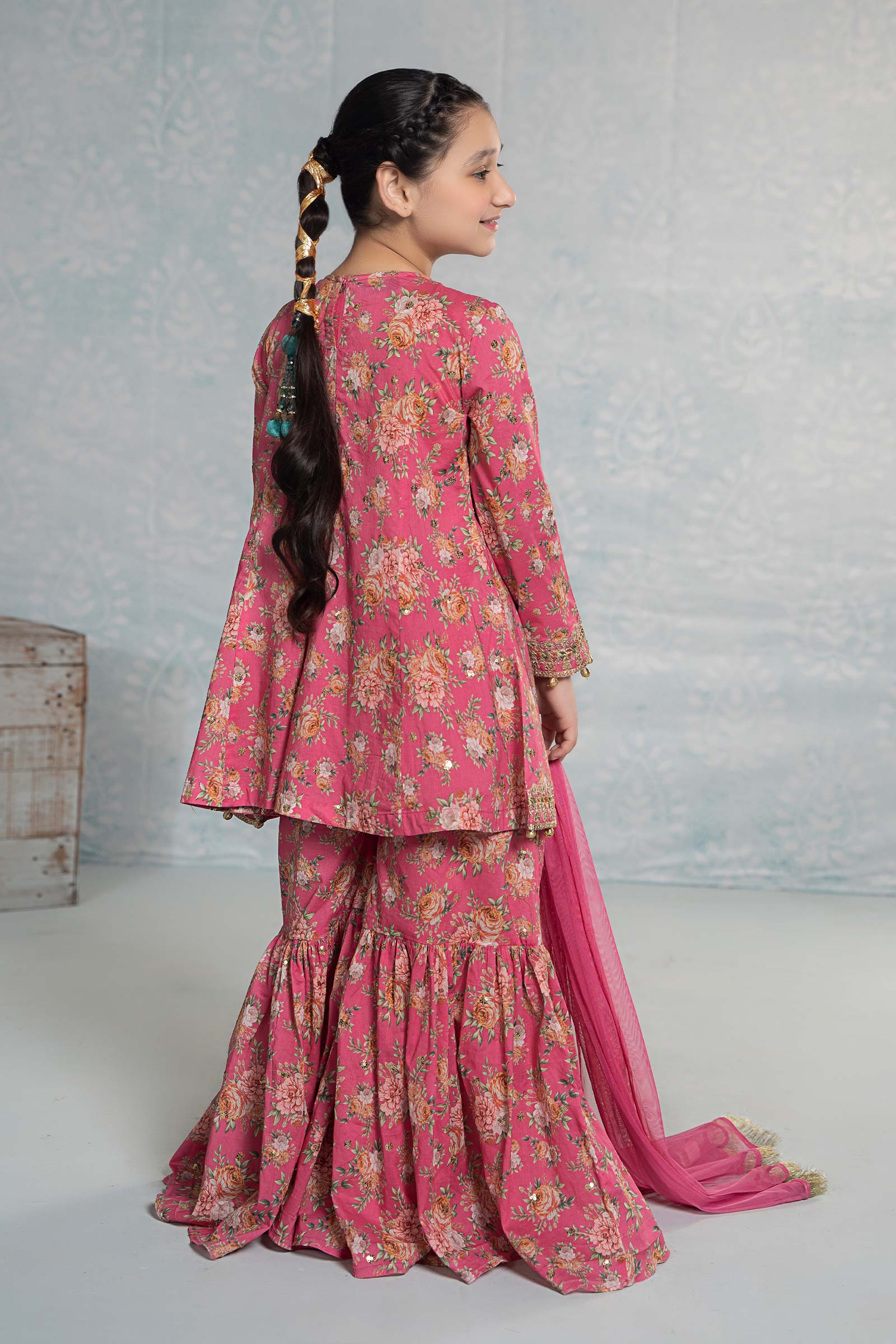 3 Piece Embroidered Lawn Suit - Image 7
