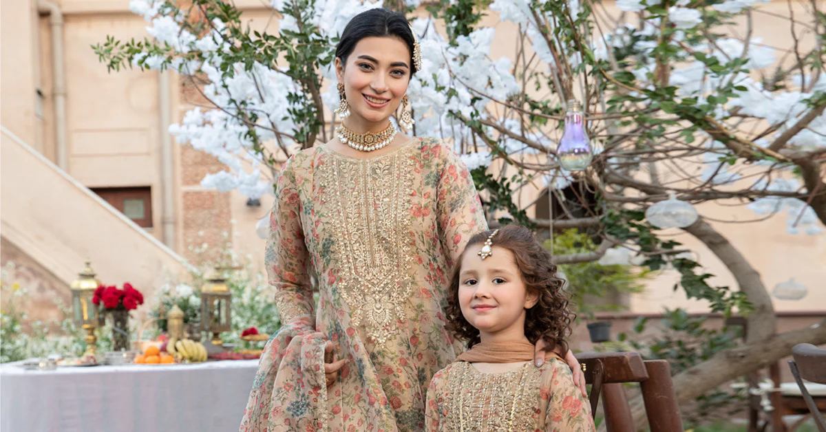 3 Piece Masoori Net Suit - Image 10