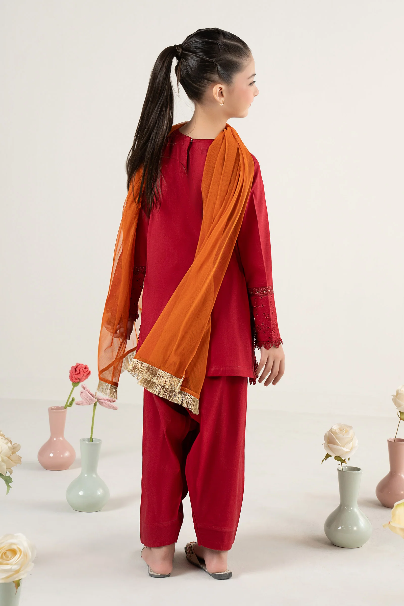3 Piece Embroidered Lawn Suit - Image 8