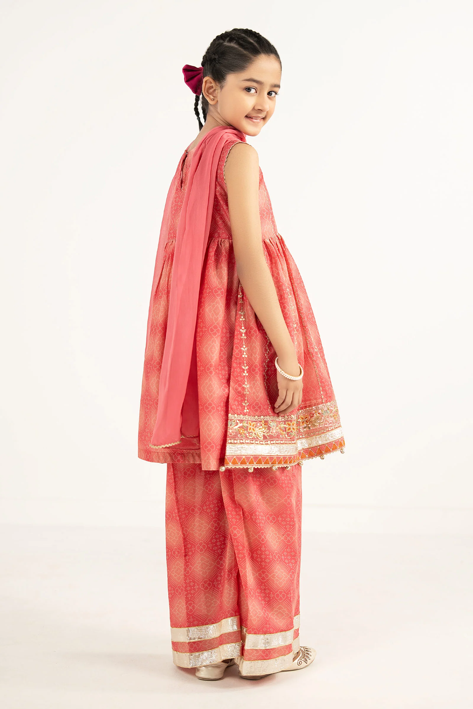 3 Piece Embroidered Lawn Suit - Image 6