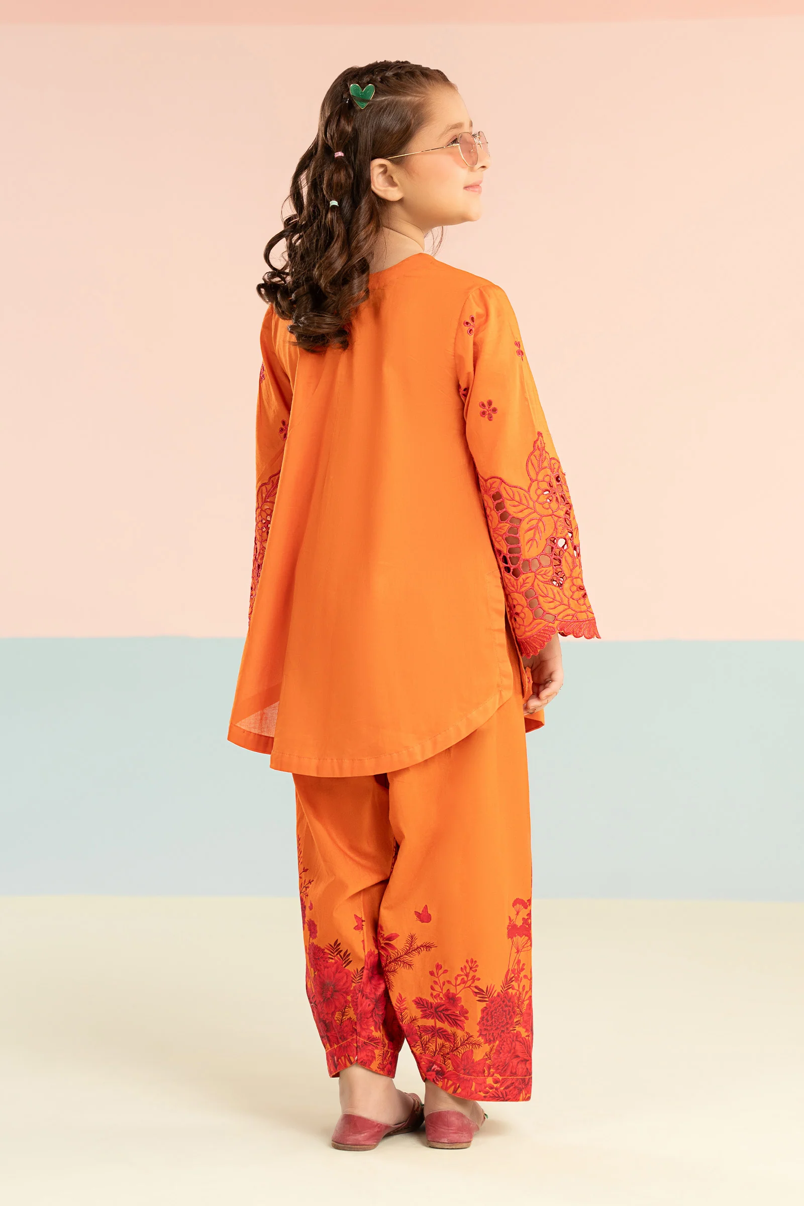 2 Piece Embroidered Lawn Suit - Image 9
