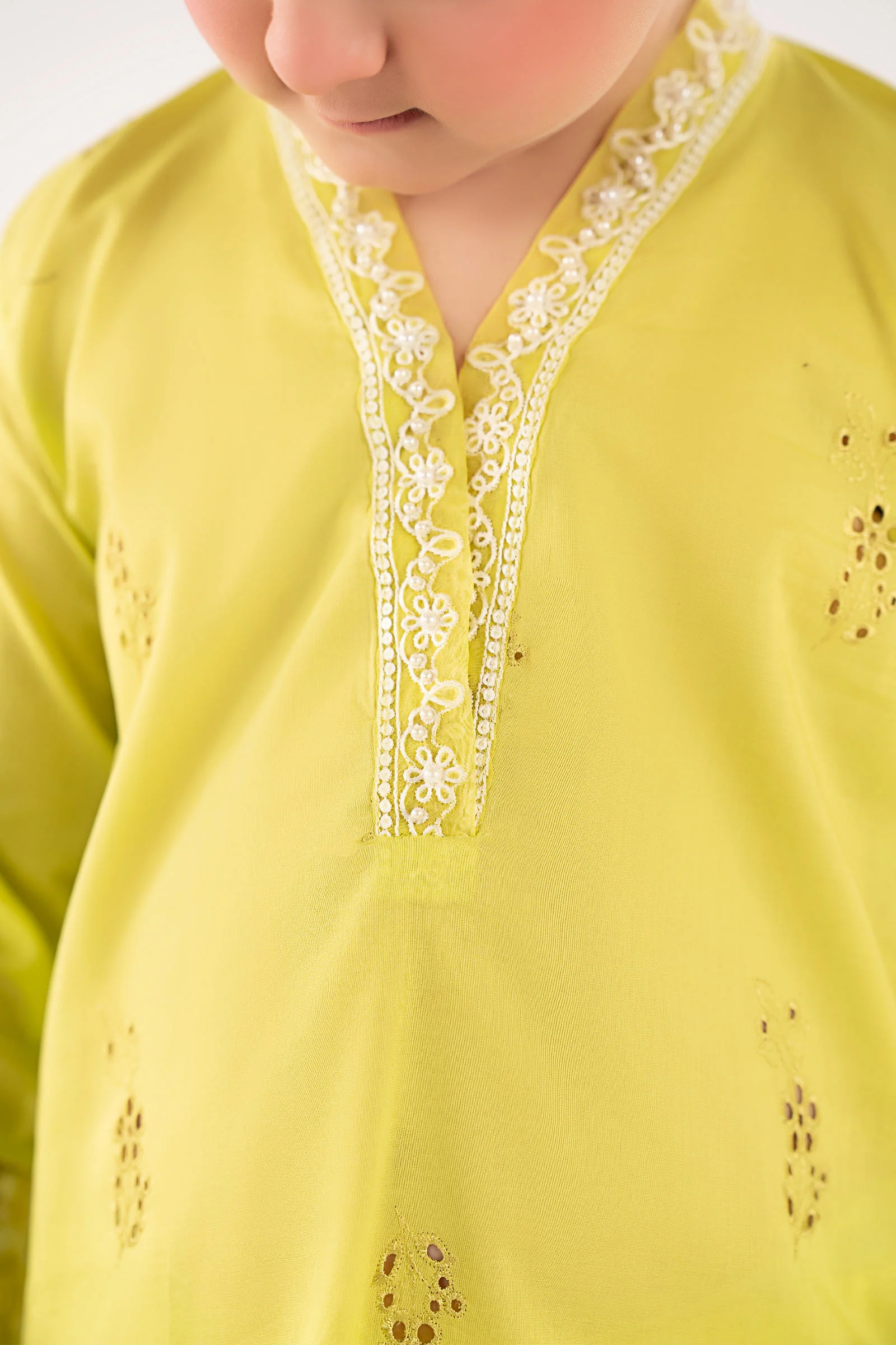 2 Piece Embroidered Lawn Suit - Image 3