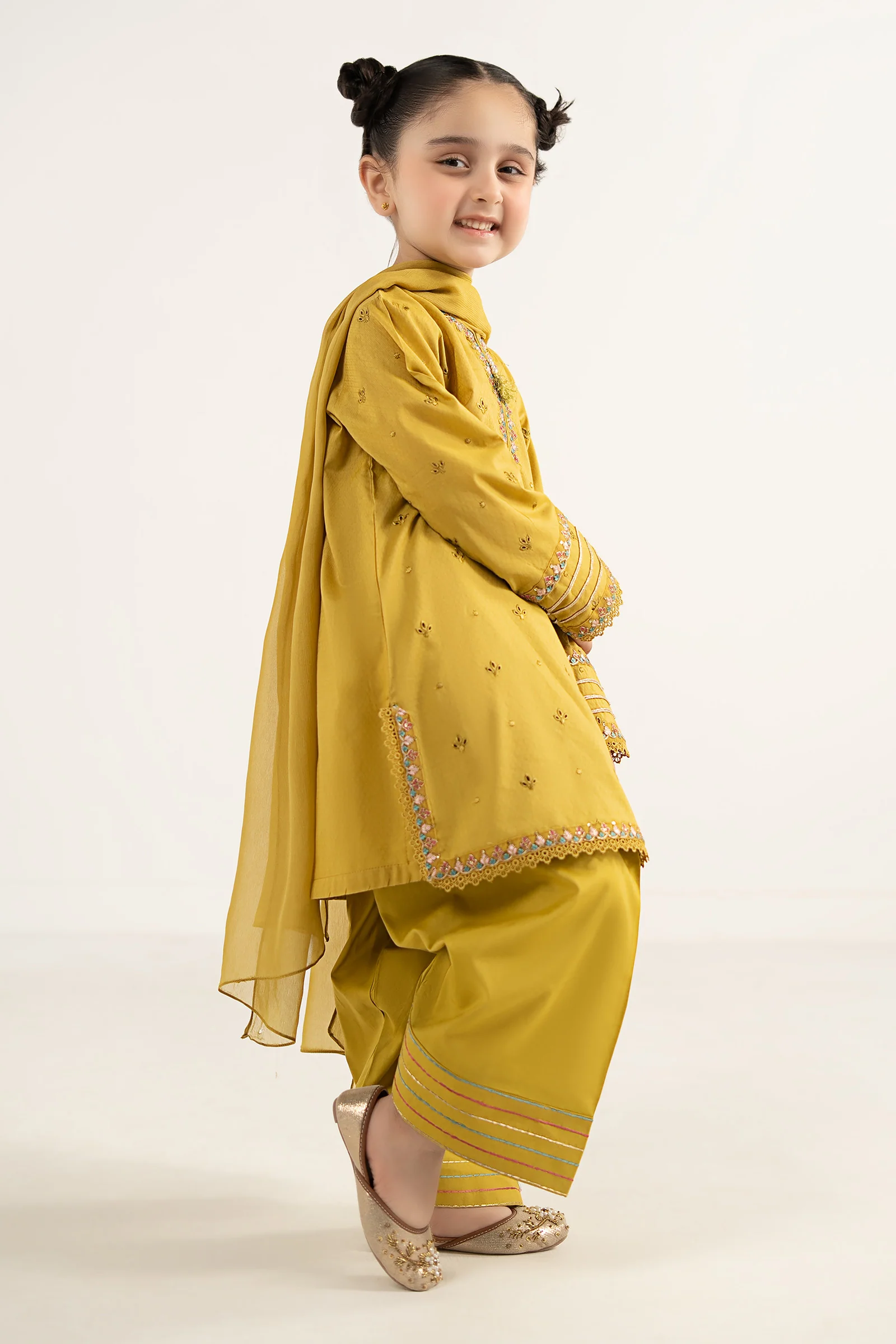 3 Piece Embroidered Dobby Lawn Suit - Image 8