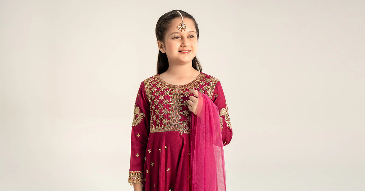 3 Piece Embroidered Linen Suit - Image 5