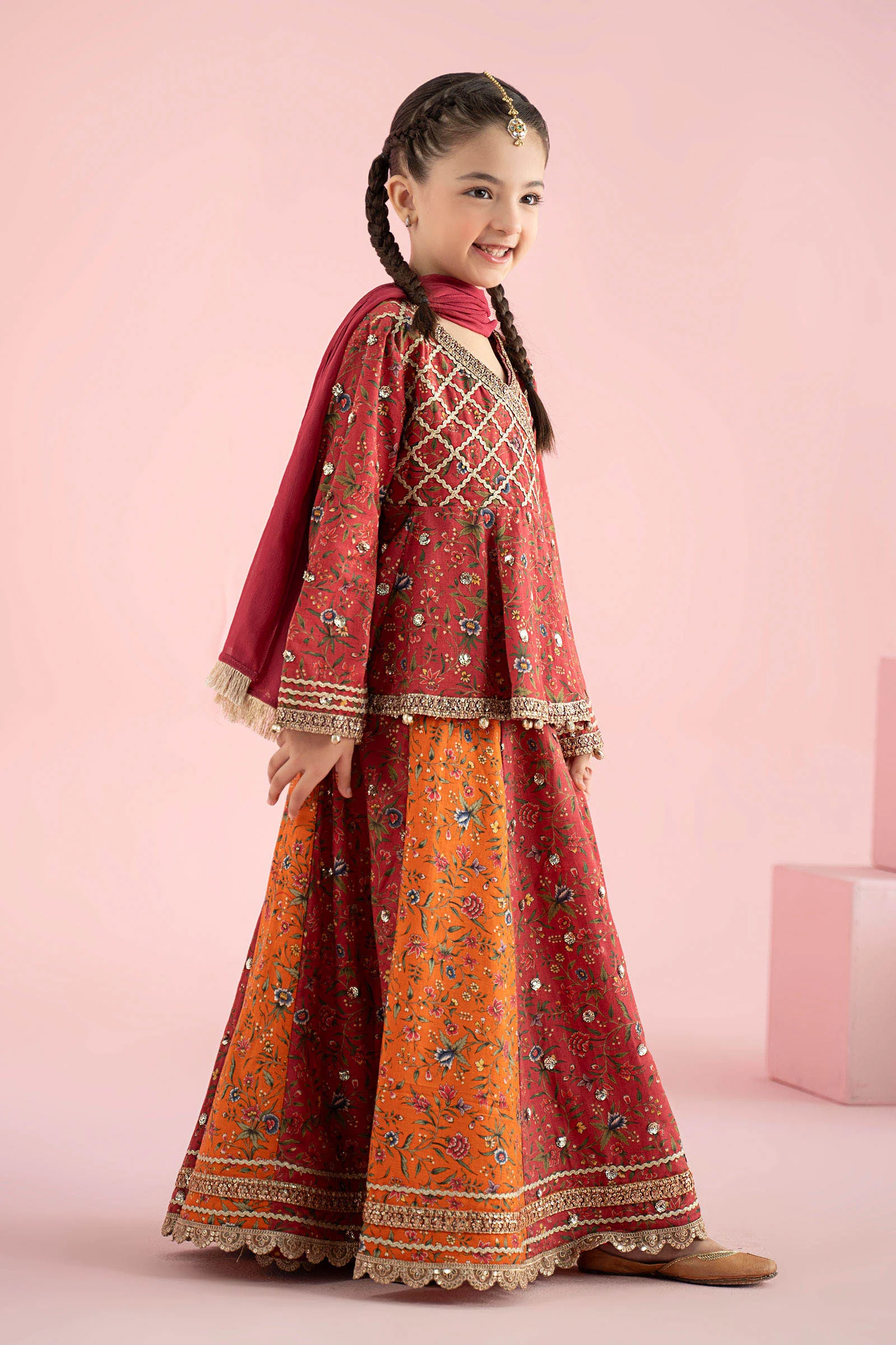 3 Piece Embroidered Khaddar Suit - Image 9