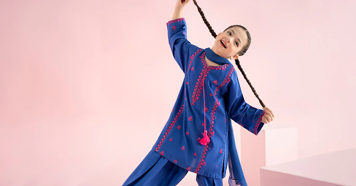 3 Piece Embroidered Khaddar Suit - Image 11