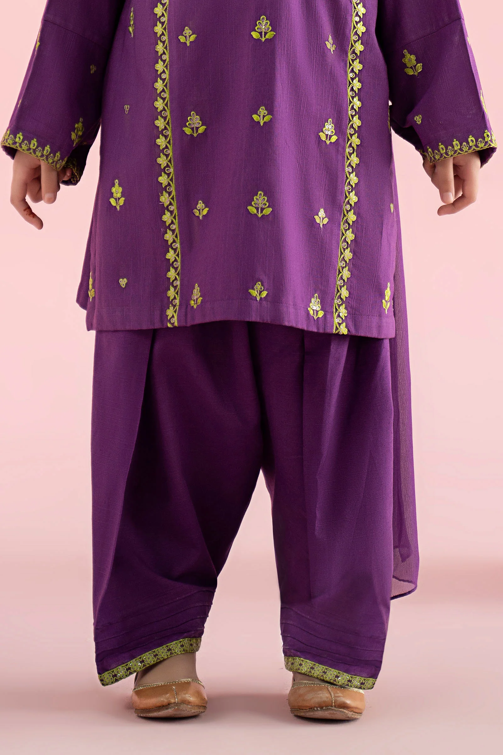 3 Piece Embroidered Khaddar Suit - Image 5