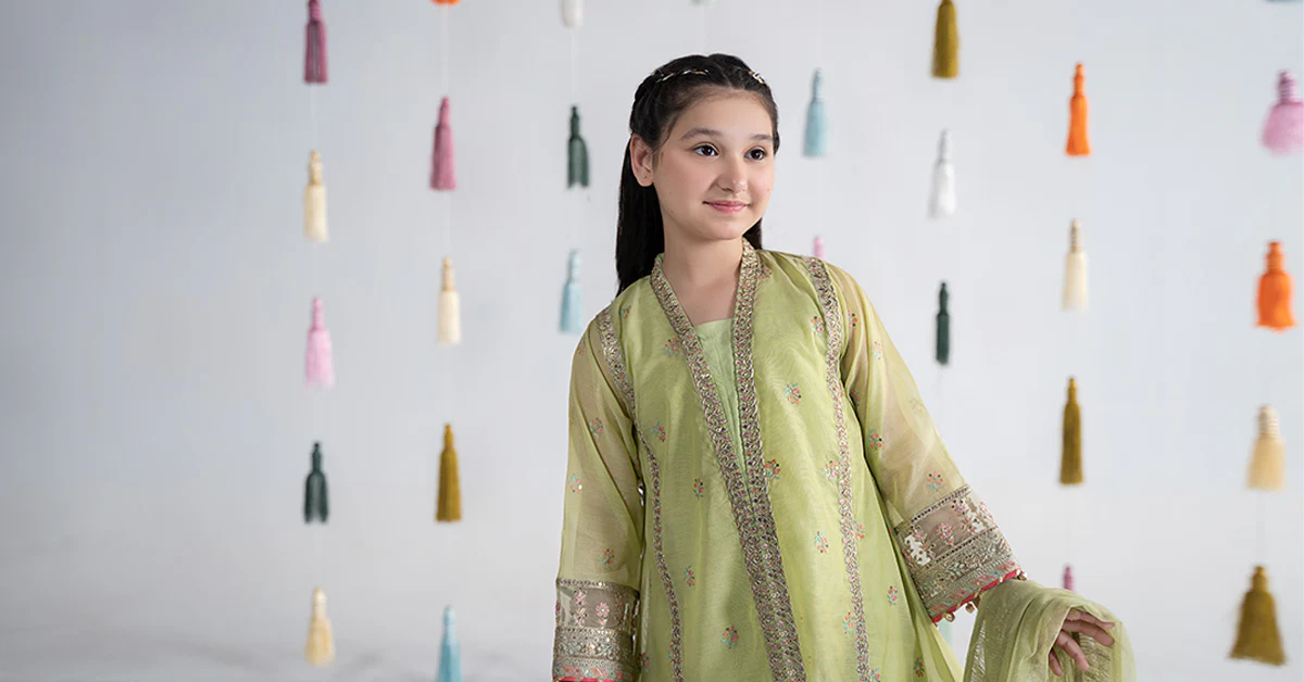 3 Piece Embroidered Paper Cotton Suit - Image 8