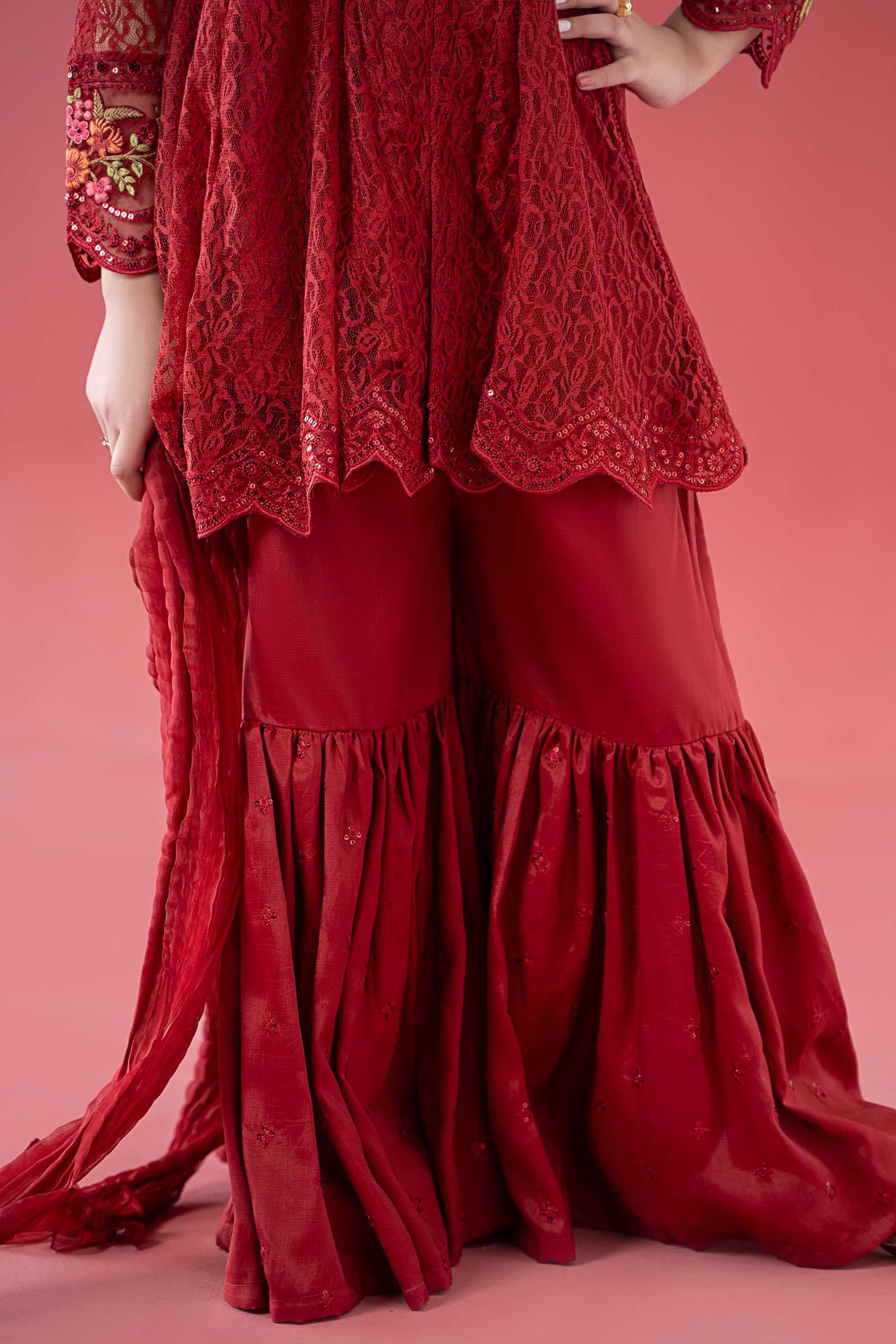 3 Piece Embroidered Chantelle Suit - Image 4