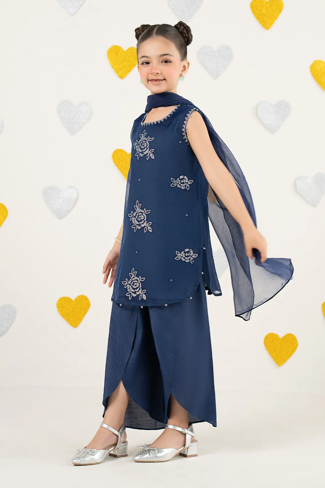 3 Piece Embroidered Organza Suit - Image 4