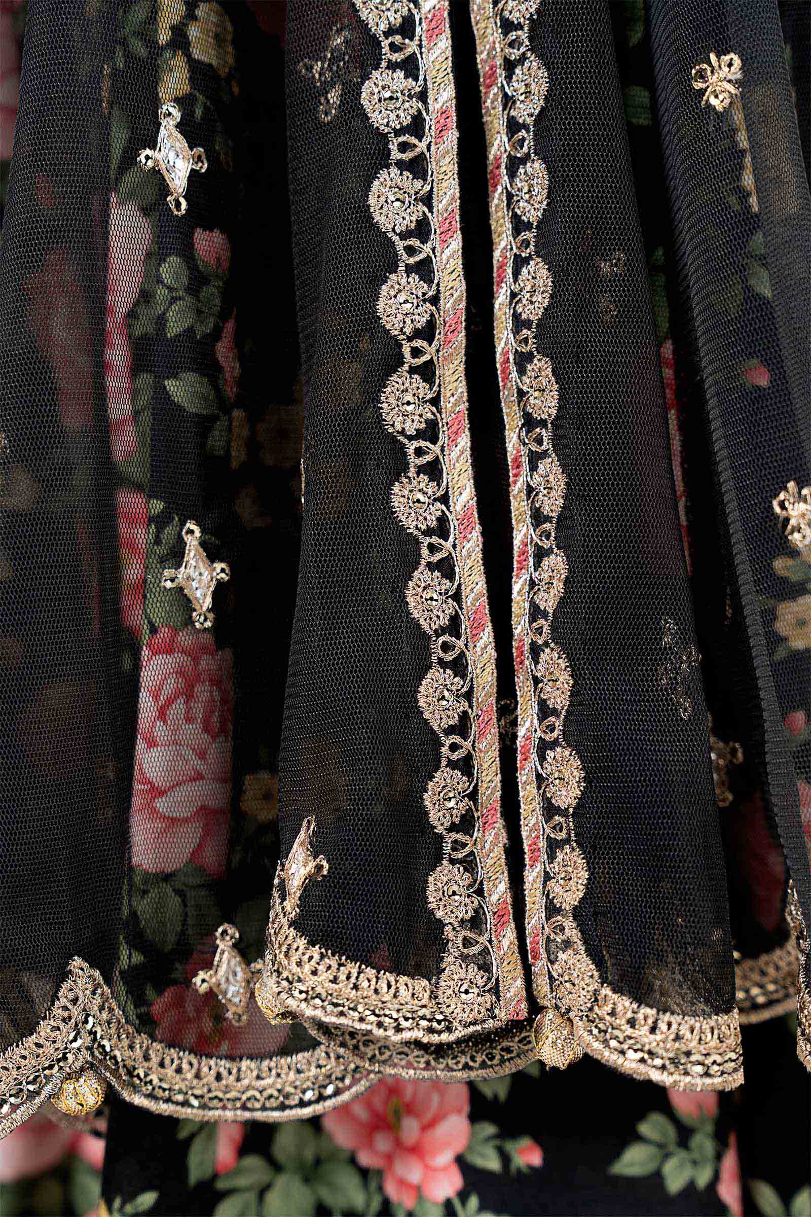 4 Piece Embroidered Net Suit - Image 7
