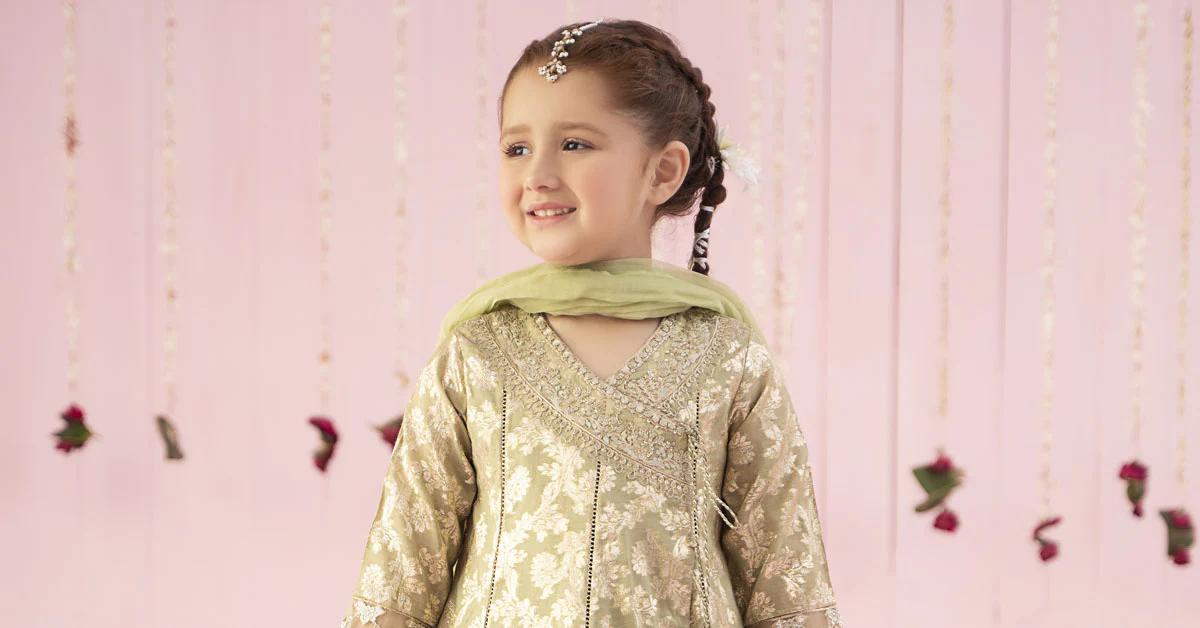 3 Piece Embroidered Cotton Lurex Jacquard Suit - Image 8