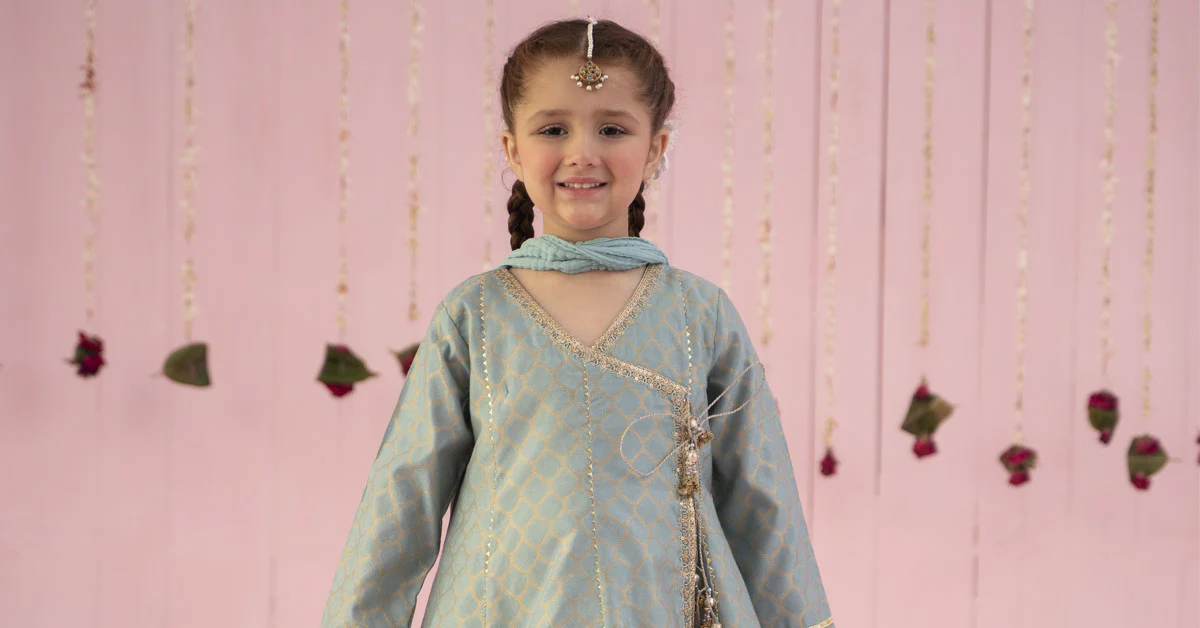 3 Piece Embroidered Jacquard Suit - Image 7
