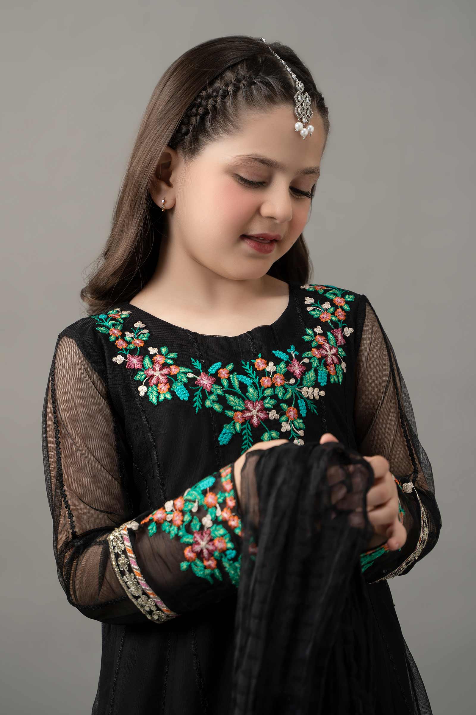 3 Piece Embroidered Polyester Net Suit - Image 2