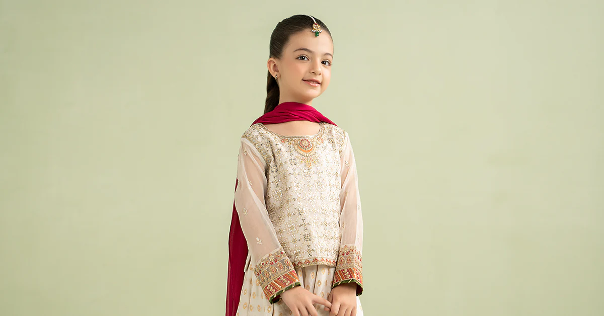 3 Piece Embroidered Organza Suit - Image 8