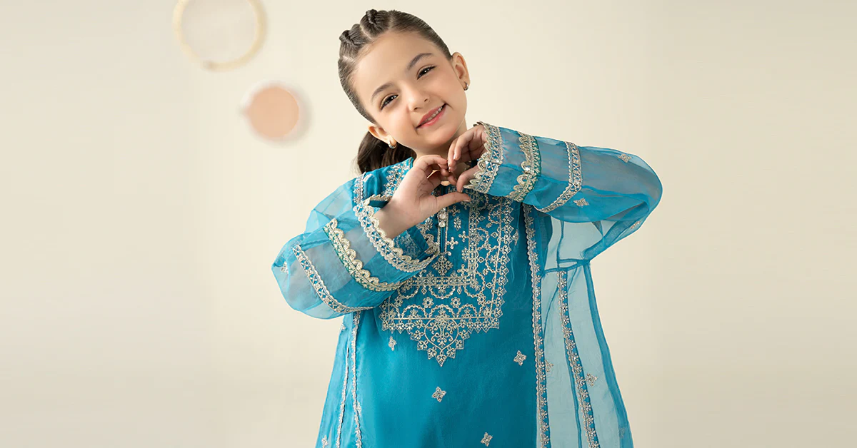 2 Piece Embroidered Organza Suit - Image 11