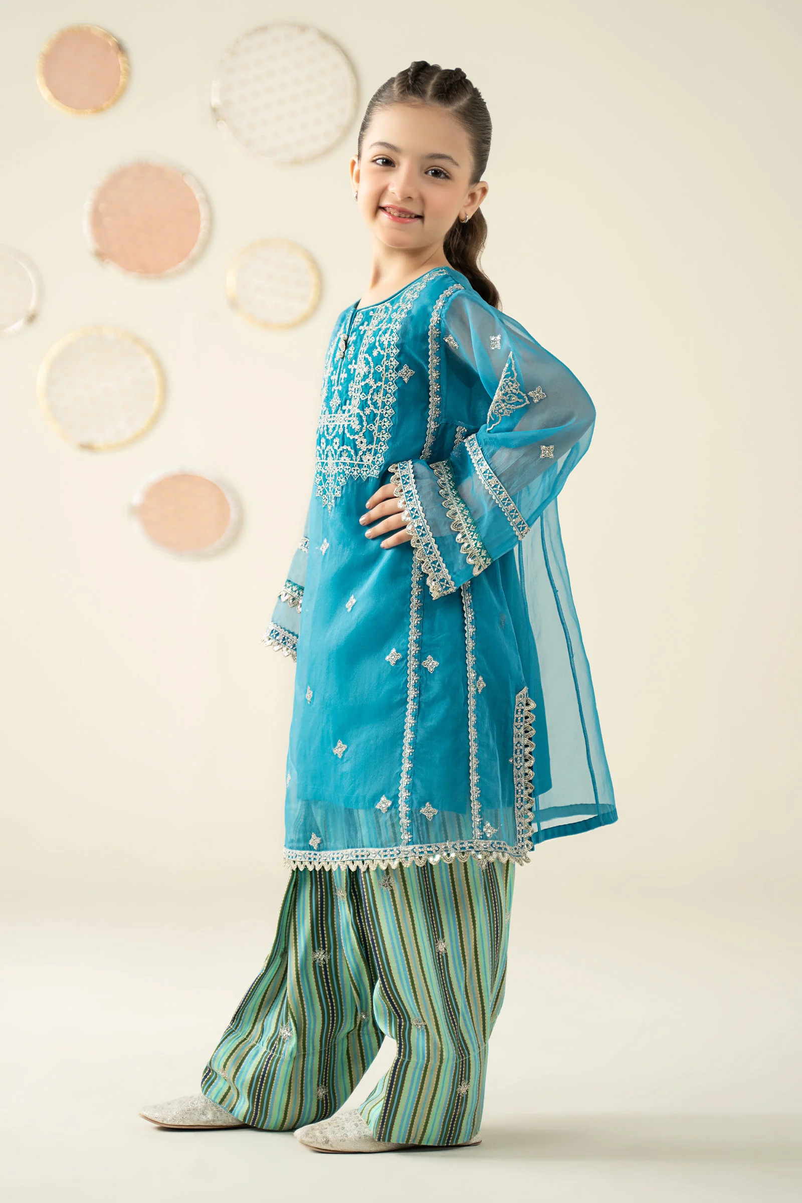 2 Piece Embroidered Organza Suit - Image 9