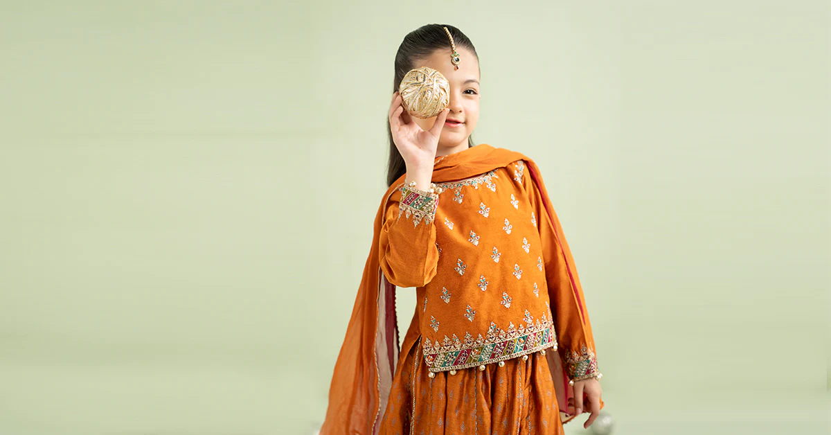 3 Piece Embroidered Silk Net Suit - Image 8