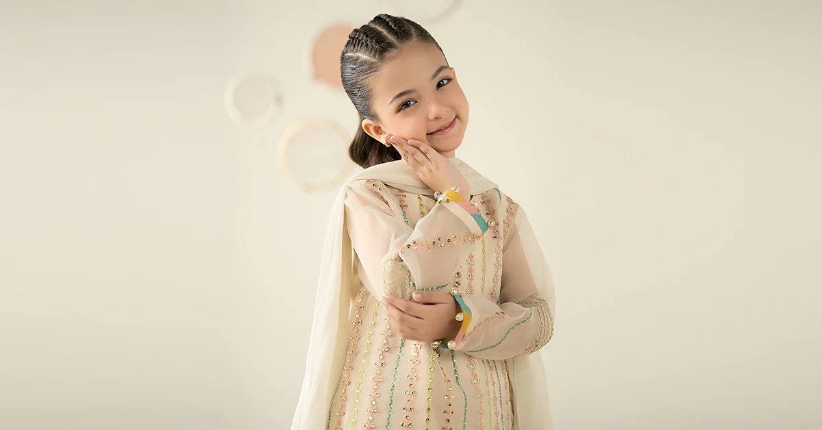 3 Piece Embroidered Organza Suit - Image 10
