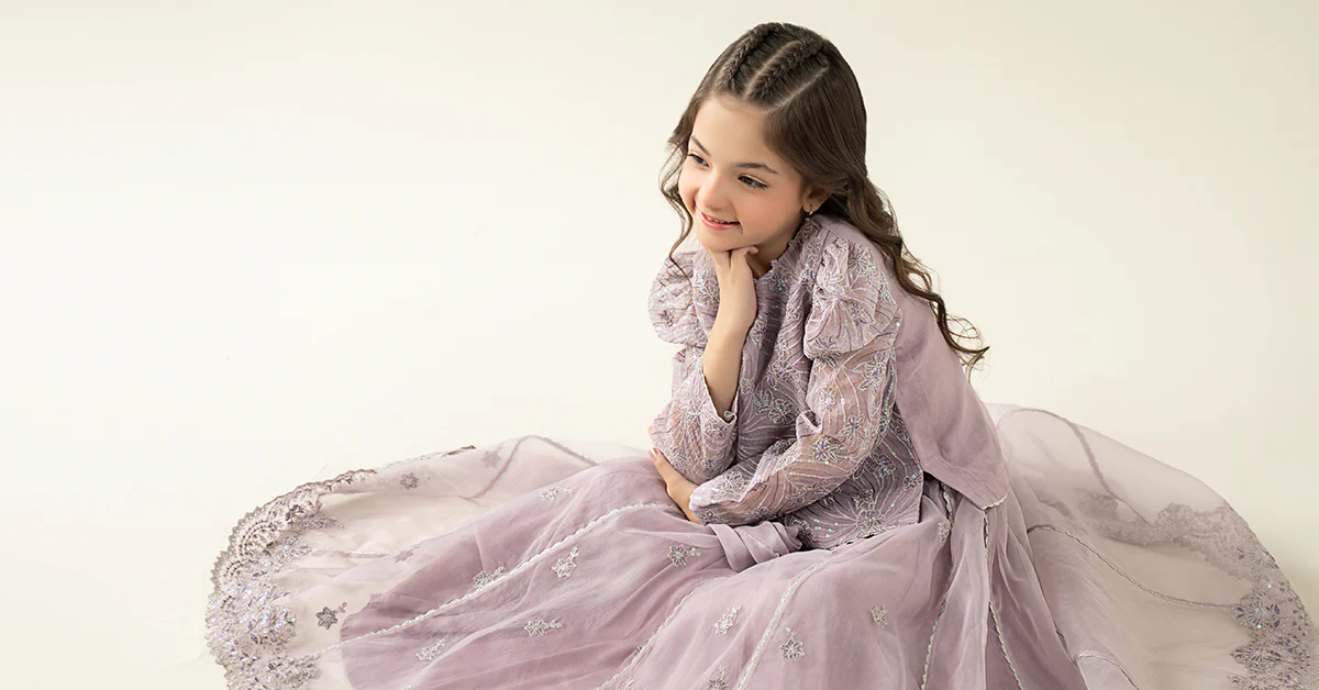3 Piece Embroidered Organza Suit - Image 9