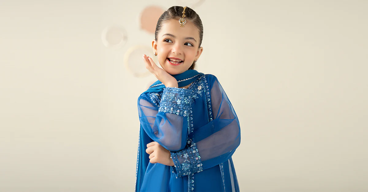 3 Piece Embroidered Organza Suit - Image 11