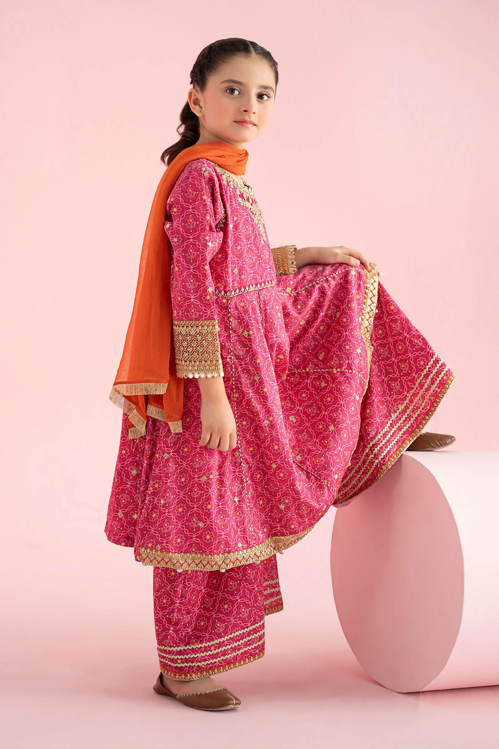 3 Piece Embroidered PK Raw Silk Suit - Image 8