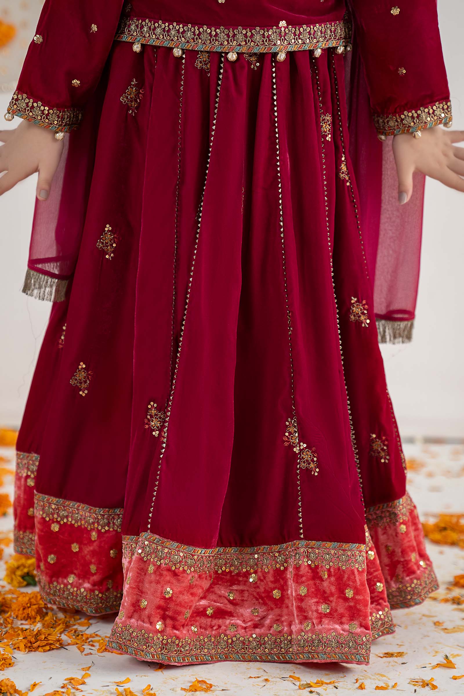 3 Piece Embroidered Velvet Suit - Image 4